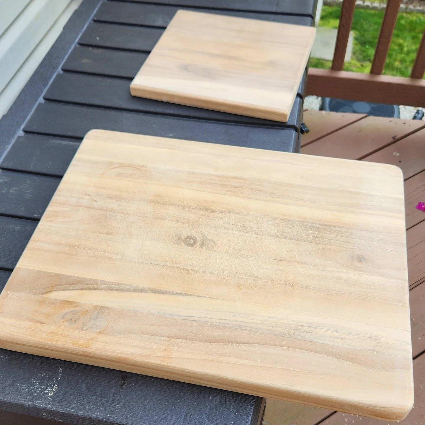 I am so happy I found @walrusoil products. I brought my old cutting board back to life and started a smaller one from extra teak from a galley project.

#sailingmarywaters #svmarywaters #walrusoil #woodworking #galley #boatgalley #sailinglife