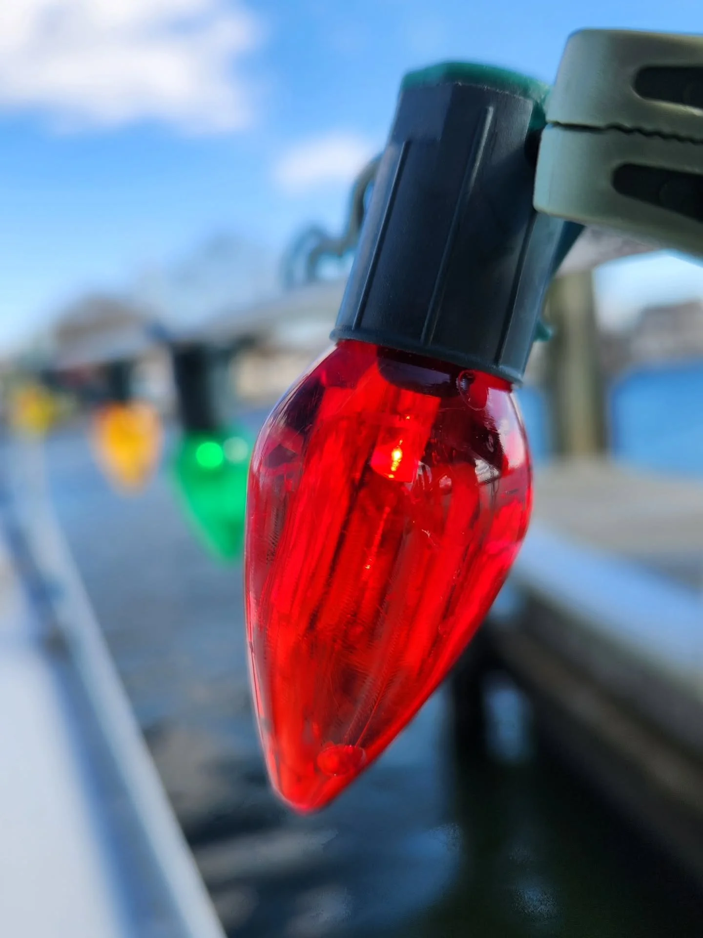 I put up some Christmas lights on the boat today!

#sailingmarywaters #christmaslights #christmasonboard #christmasonaboat