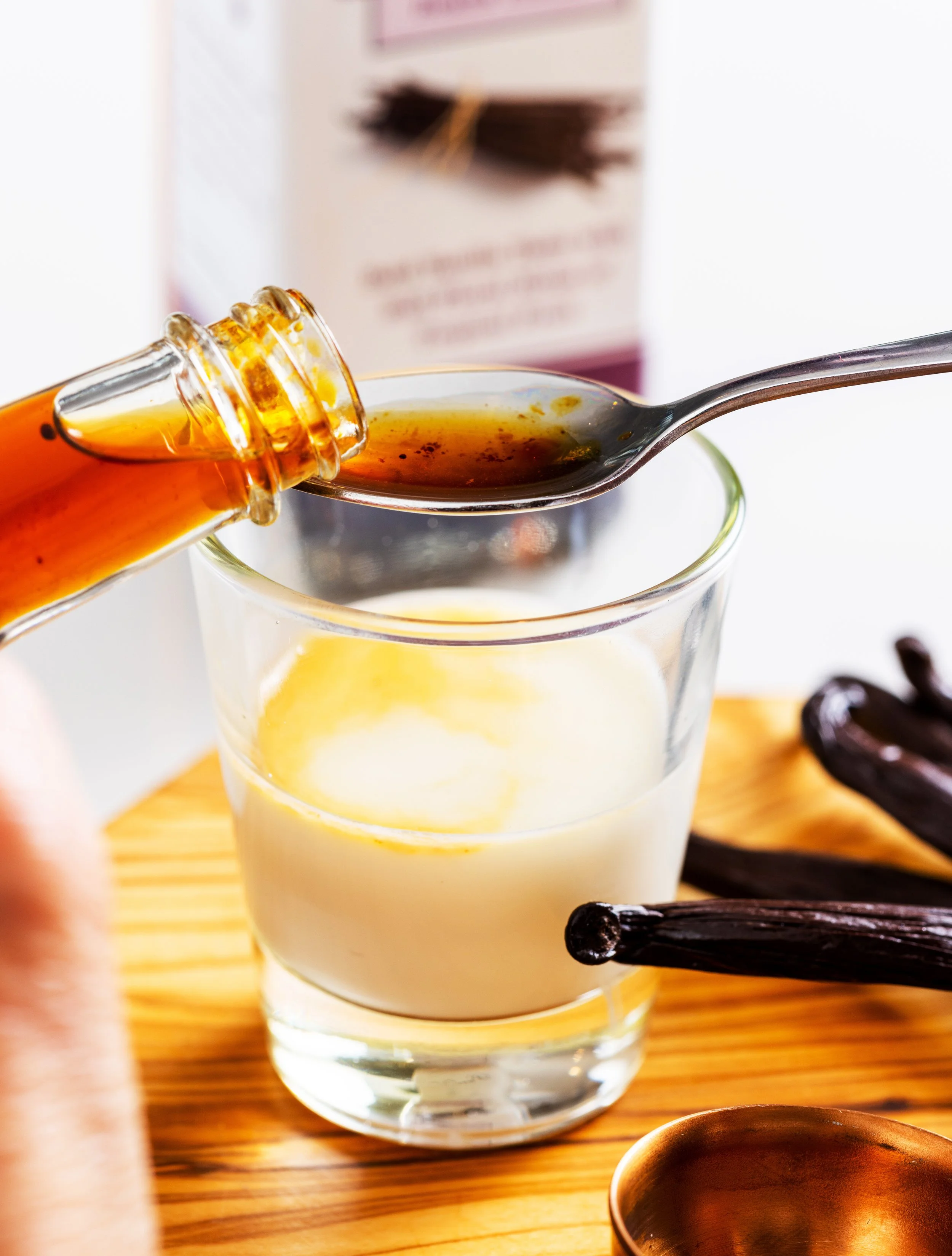 Salt Lake City Product Photographer - Nick Sokoloff - vanilla bean photo