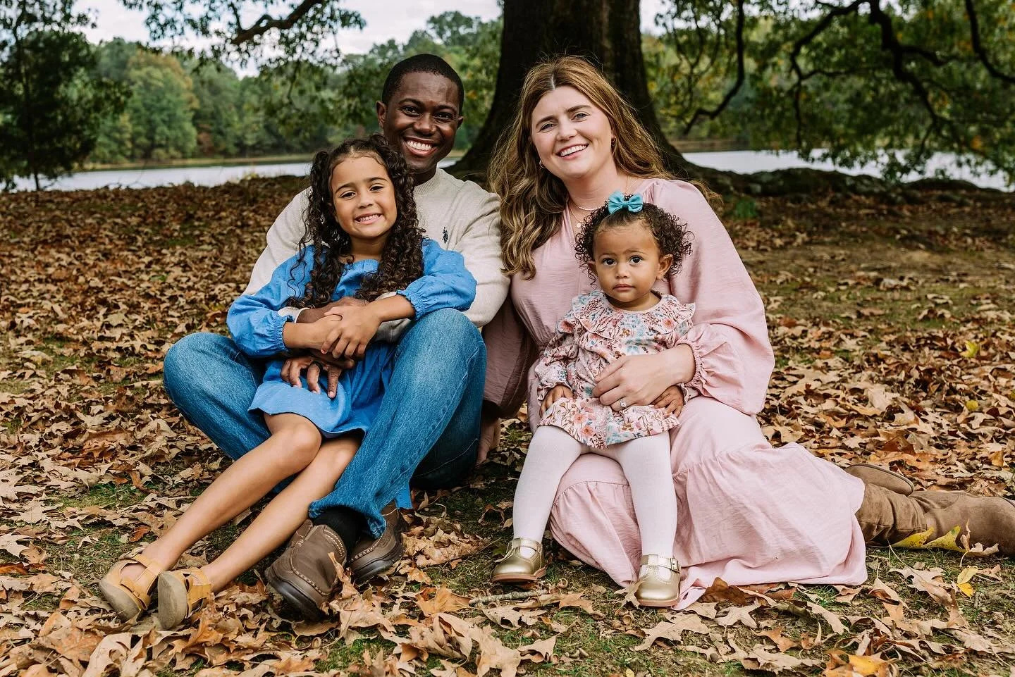 You asked, and here they are! Fall mini dates are LIVE!! This year we are also adding a few weekday (during fall break) dates that are a little cheaper than weekend slots for both Memphis/Germantown/Collierville AND Desoto county. 

Link in bio and o