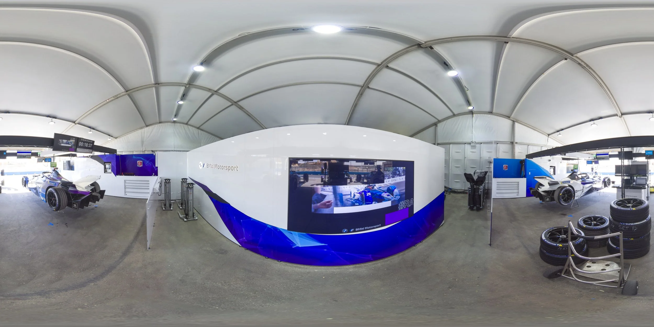 BMW360_Garage7.jpg