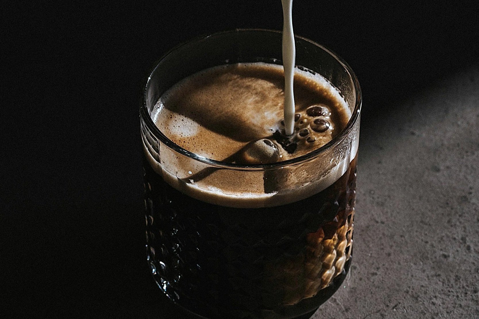 Gifts for the Coffee Snob: 4 Essential Tools for the Perfect Home Brew