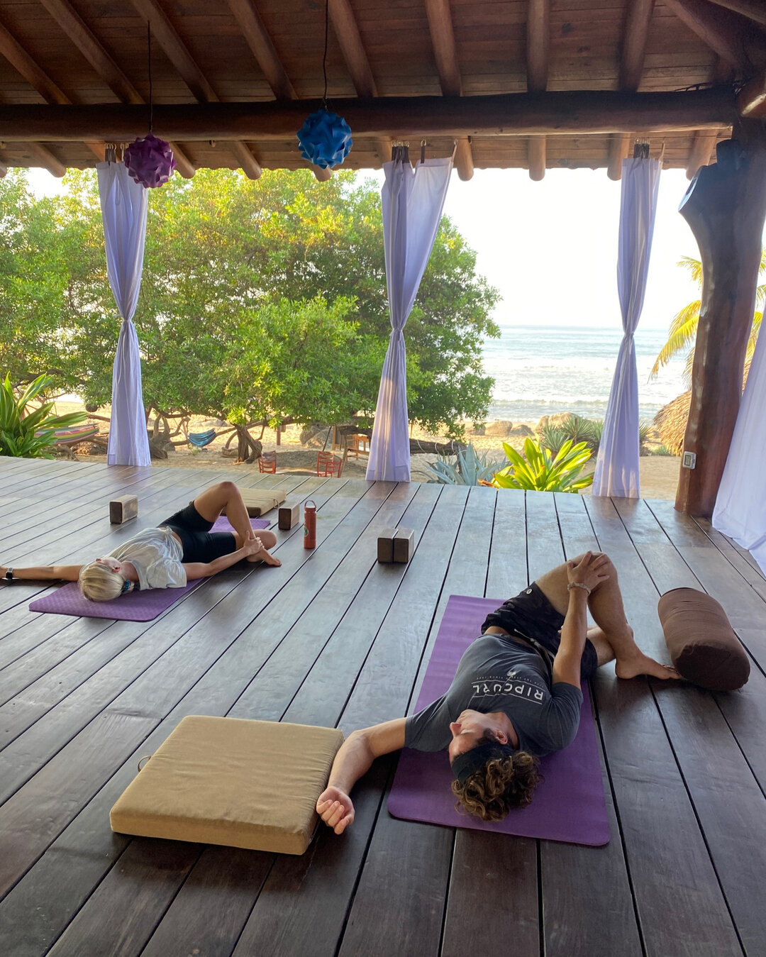 Yoga reminds us to slow down, move mindfully, &amp; listen to what our bodies truly need... especially when it's yoga by the ocean.​​​​​​​​
​​​​​​​​
#yogabythebeach #oceanmeditation #surfandyogaretreat #wellnessretreats #travelretreat #surfandyoga #y