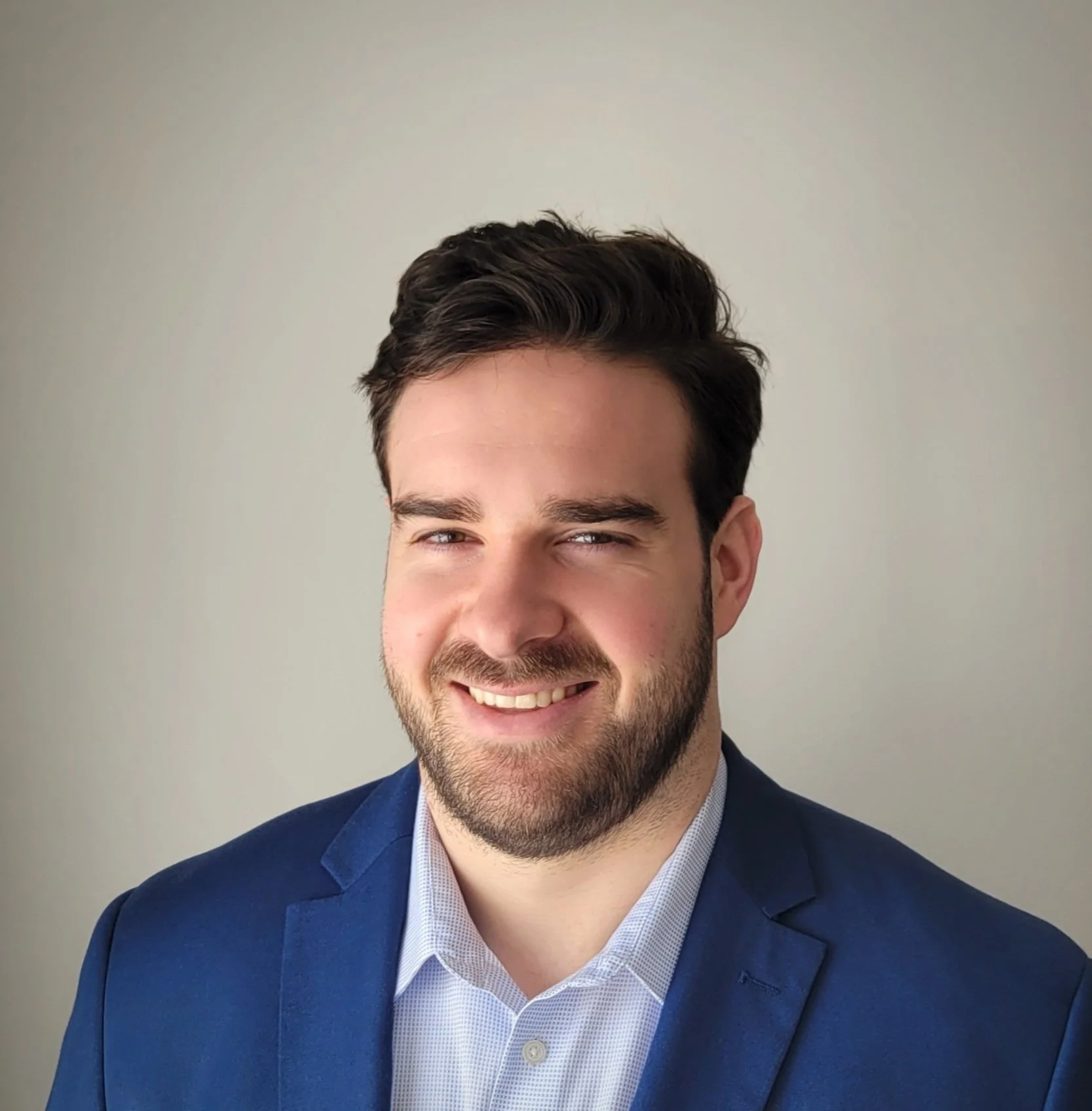 Justin Falcinelli Headshot