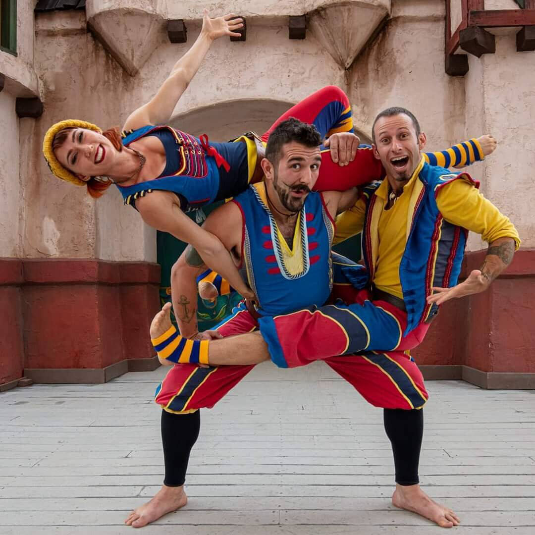 Join us tomorrow to see the TALENTED street performers from the FAMOUS Carolina Renaissance Festival! You don't want to miss it!! 🧙🧚