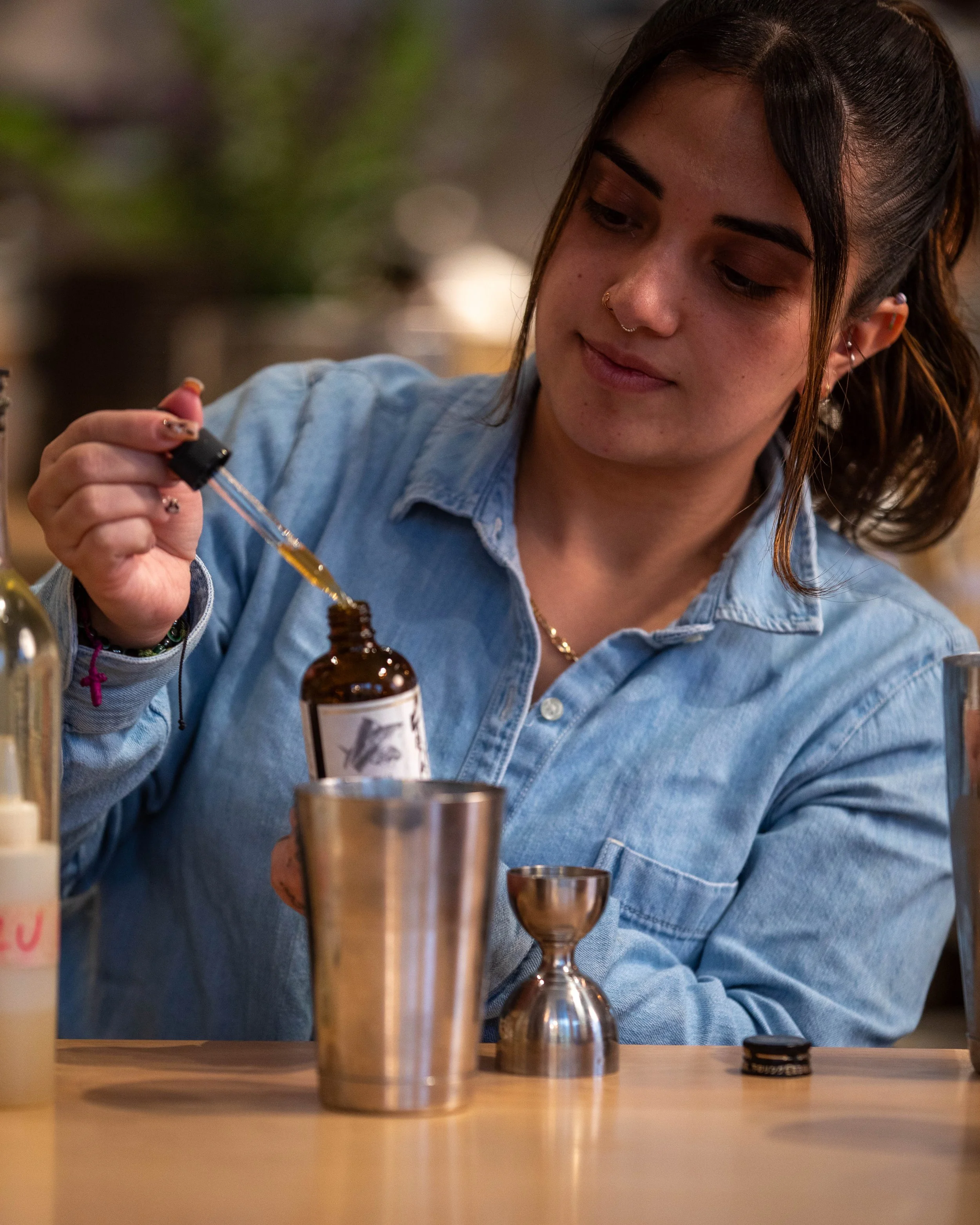 Jess making Lychee Martini-1.jpg