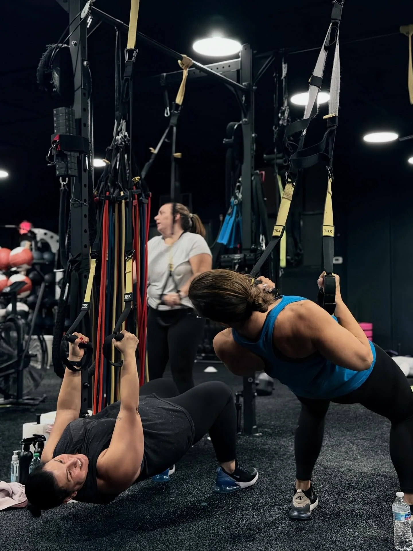 When you have to catch up because you haven&rsquo;t seen your sister since you drove to the gym together, after talking about the text messages you sent earlier in the day 😂