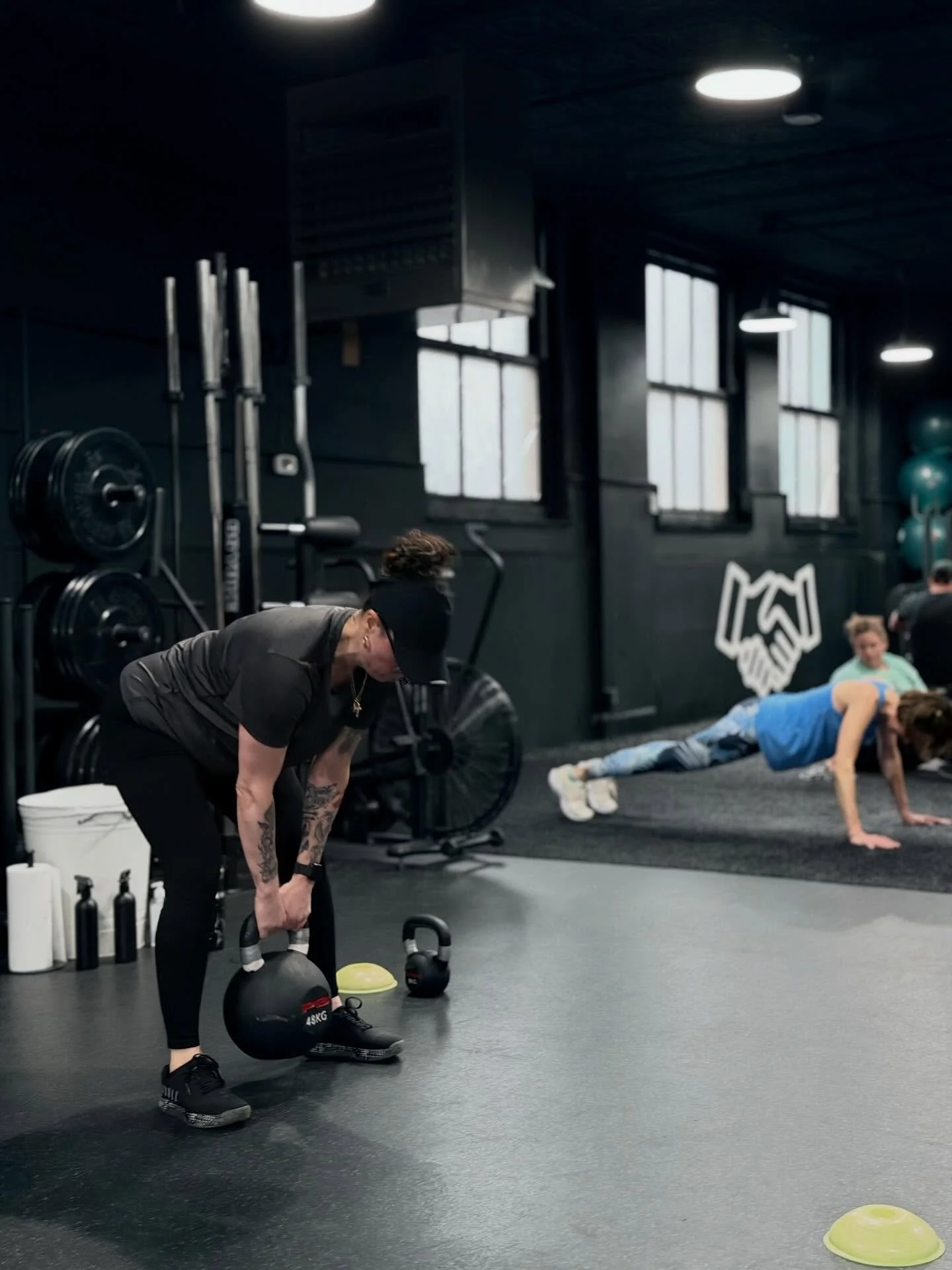 Our Monday groups were cookin&rsquo; 👩&zwj;🍳 👨&zwj;🍳 

++++++++++++++++++++++++++++++

◾️Interested in joining us? Follow the link in our bio for enrollment details. Let&rsquo;s get you started on your FREE first week!

#bileaubuilt #groupfitness