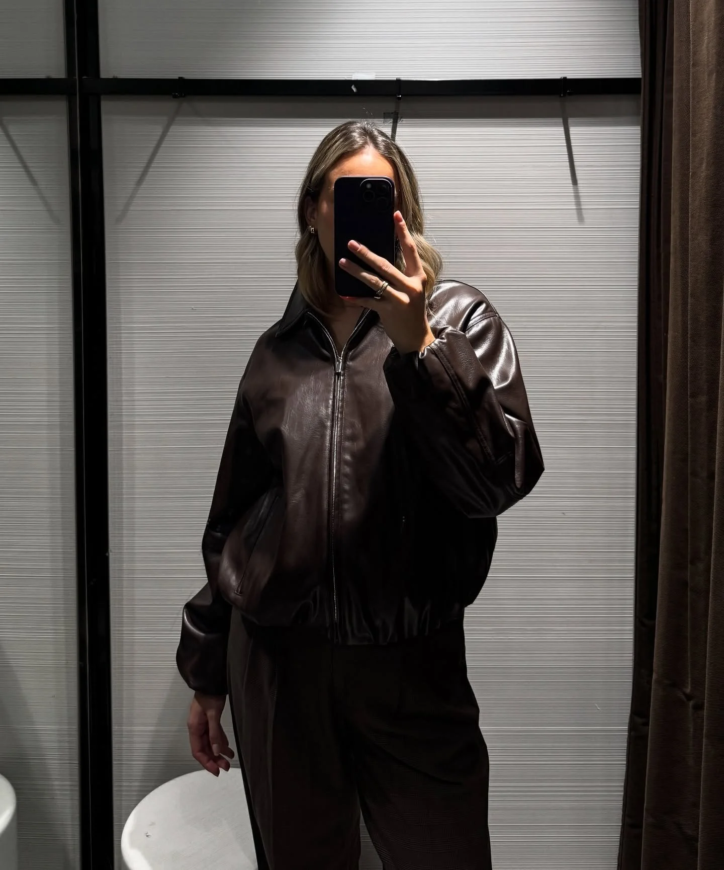 Things Laura saw and loved:

1. This brown leather jacket from @zara. A leather jacket in brown or black is such a wardrobe staple this time of year.

2. Do not sleep on the men&rsquo;s section at @zara. If you love oversized sweaters, it&rsquo;s suc
