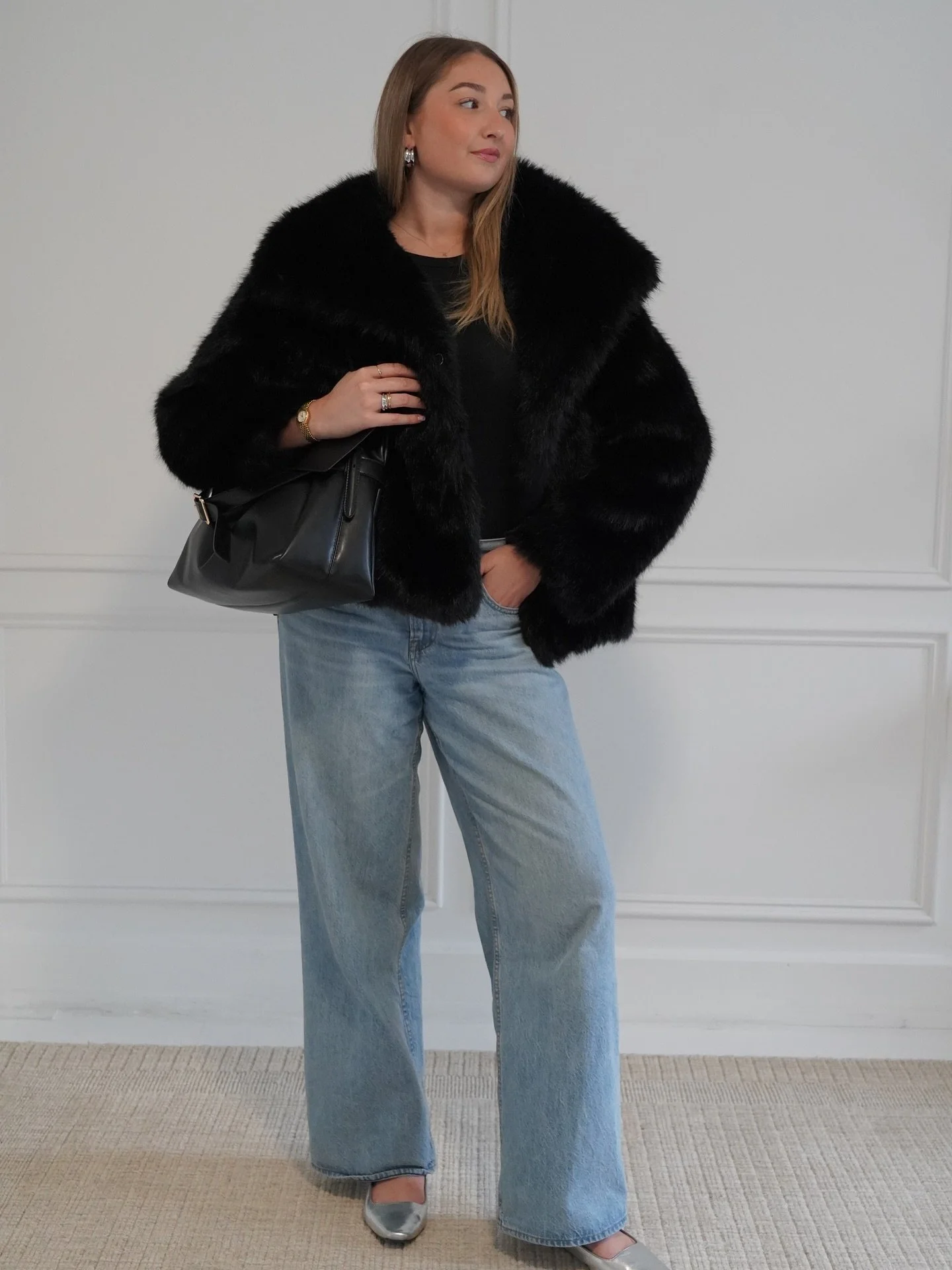 Our Modern Nana Winter Guide, in real life! Fashion has no age; this is a guide for anyone full of cozy layers, rich textures, and effortless polish! 

Join our style membership for only $38/month to access the full Modern Nana Winter Guide and hundr