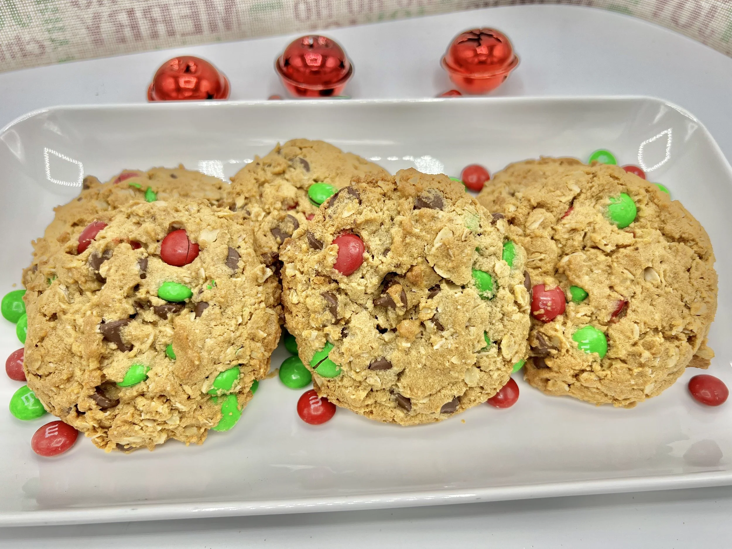 Monster Cookies (6 ct)