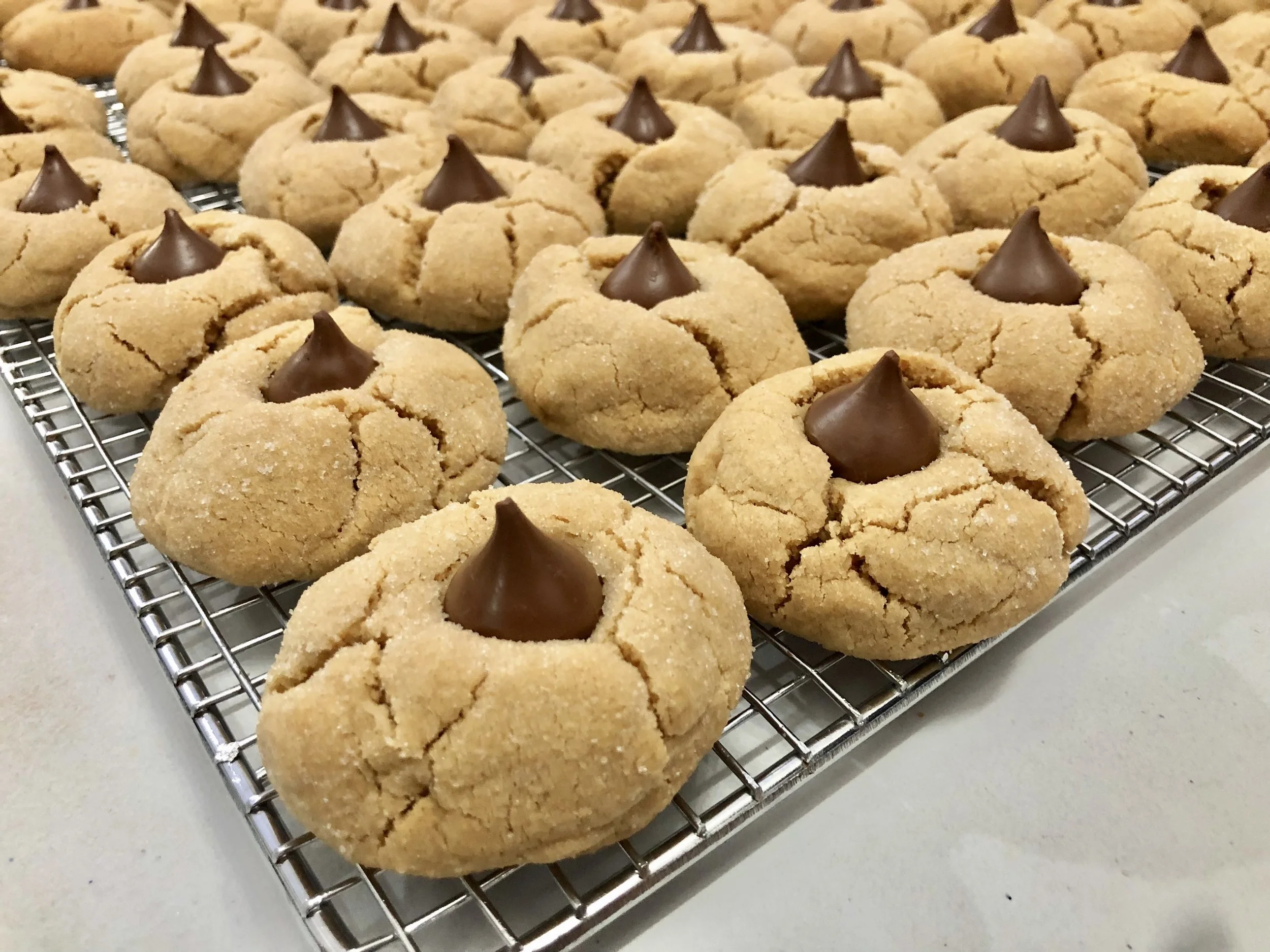 Peanut Butter Blossoms (6 ct)
