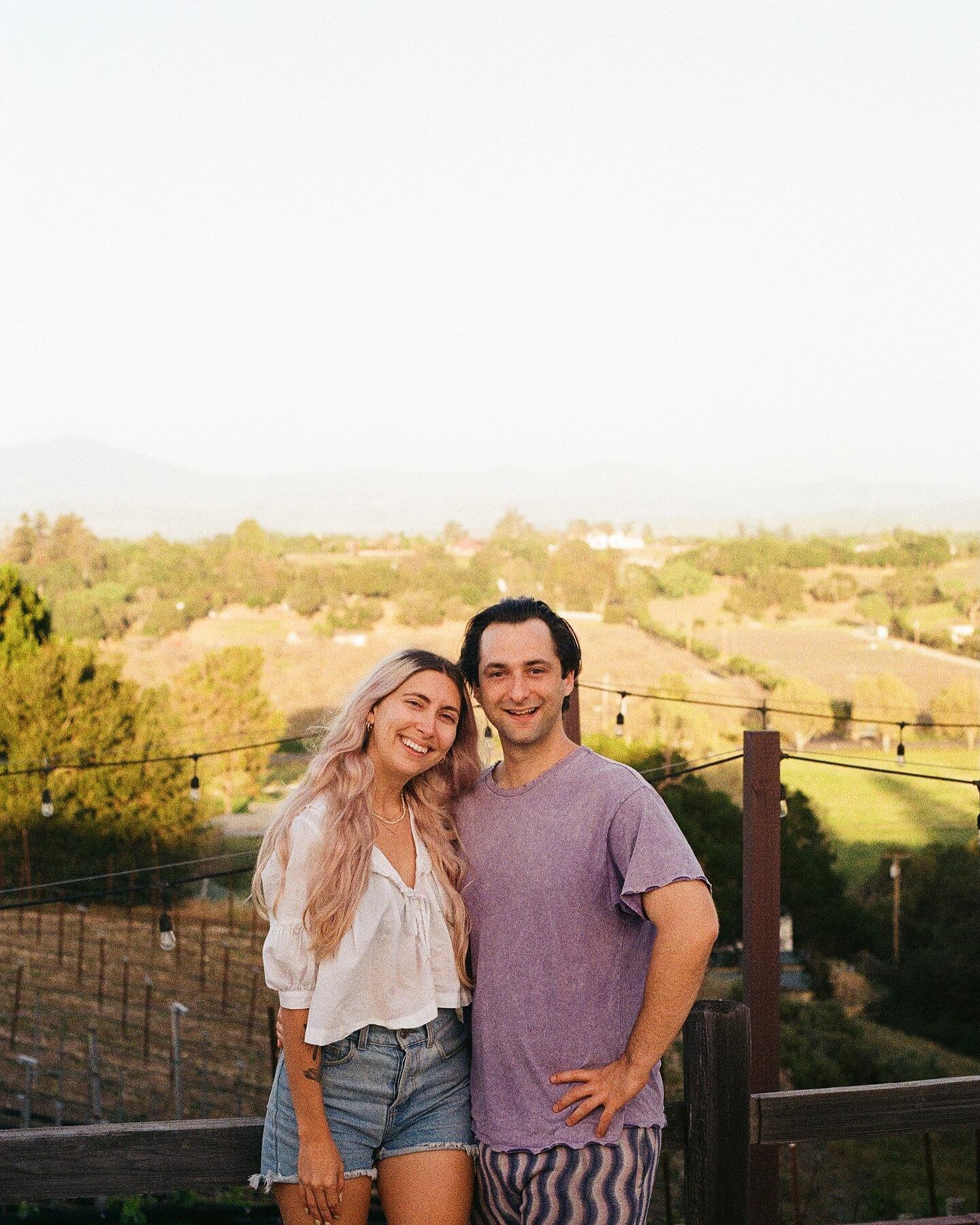 pretending we own this vineyard
📷: @jackson.niles_
