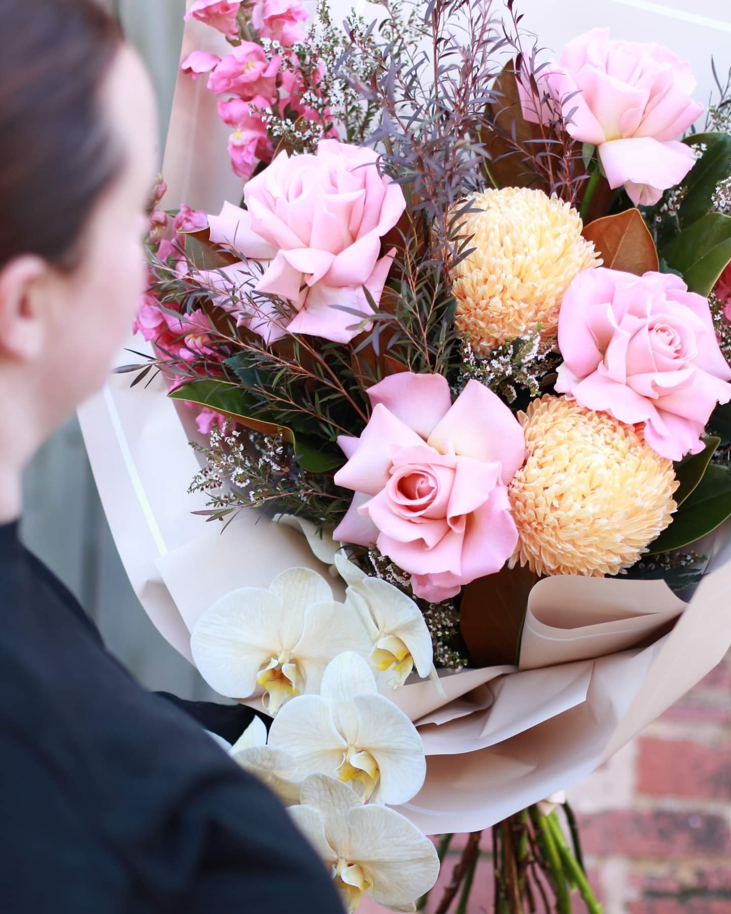 Spring is in the Air with the newly designed Spring Fling Bouquet at @tonyandmarks ! These will look incredible in any home 😍
