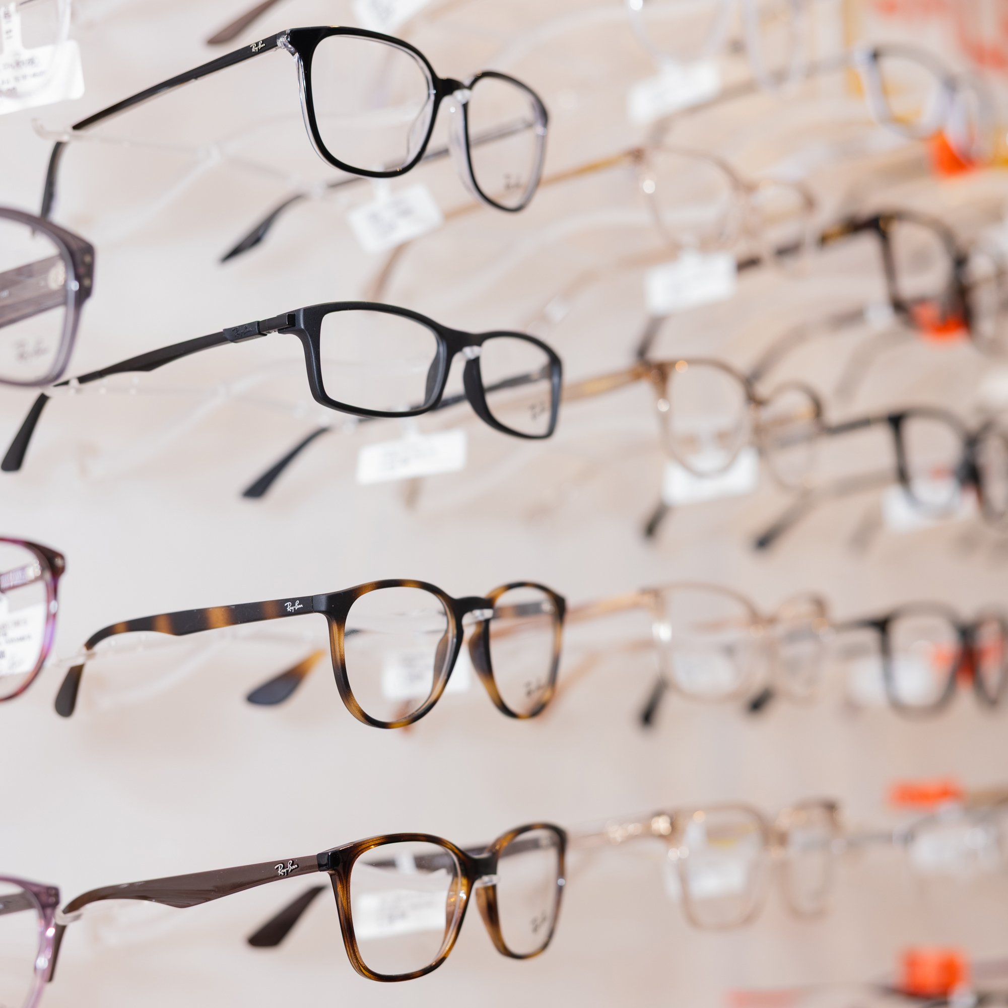 EyeQ - 20% Off Contact Lenses*
