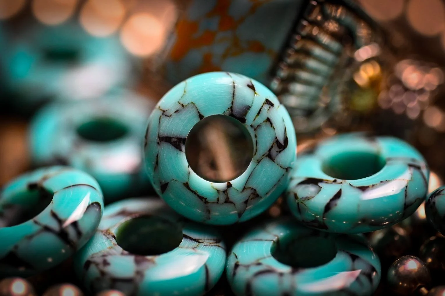 Cracked Turquoise Cheerio