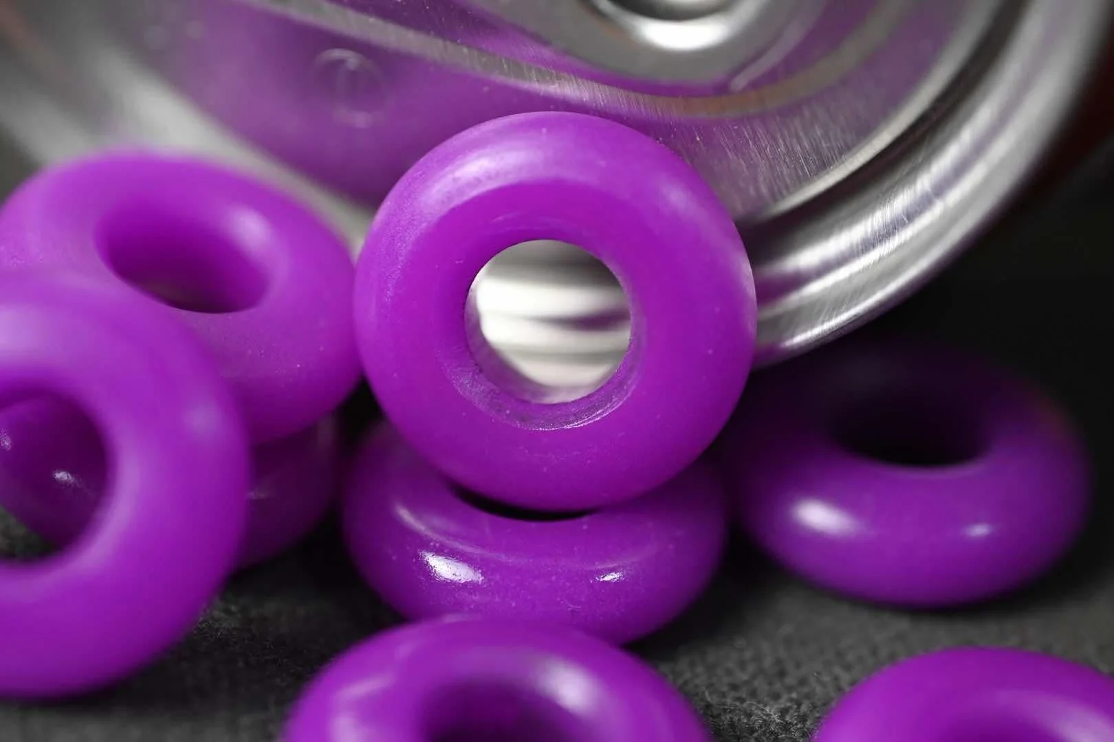 Skurfetti Purple GLOW Cheerio