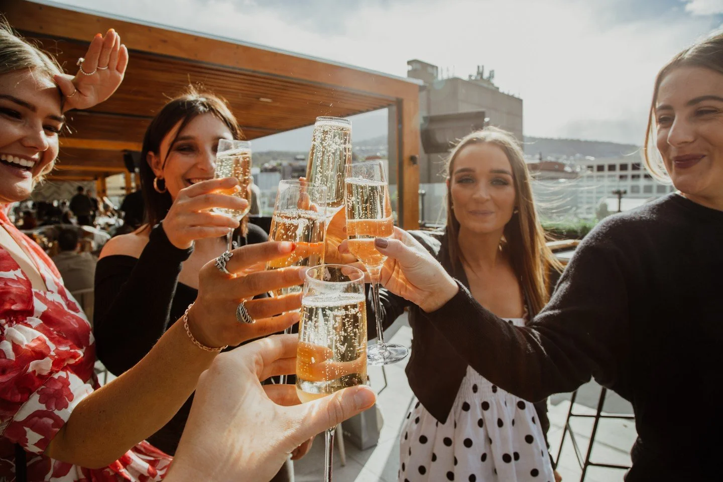 Summer is here at The Deck! ☀️
After a few weeks of adjustments, we’re ready to soak up the sun (hopefully, before the showers and winds return 😉).
Join us for refreshing drinks after work, or let us host your birthdays, Christmas parties, o