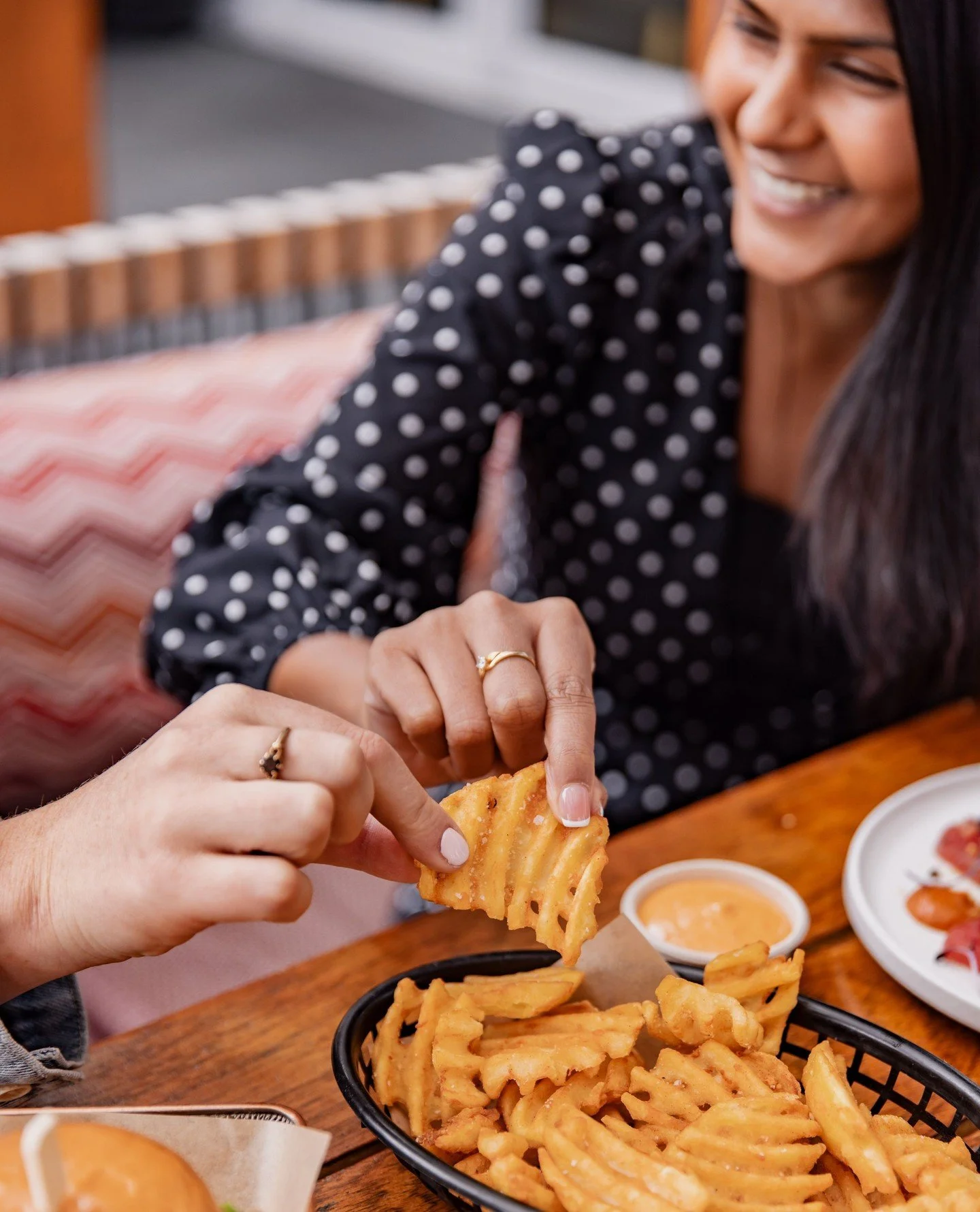 Who knew waffle fries could cause this much drama? 🍟😆⁠
⁠
Better share&hellip; or don&rsquo;t &mdash; we won&rsquo;t judge! 😉⁠
⁠
New menu in Bio.