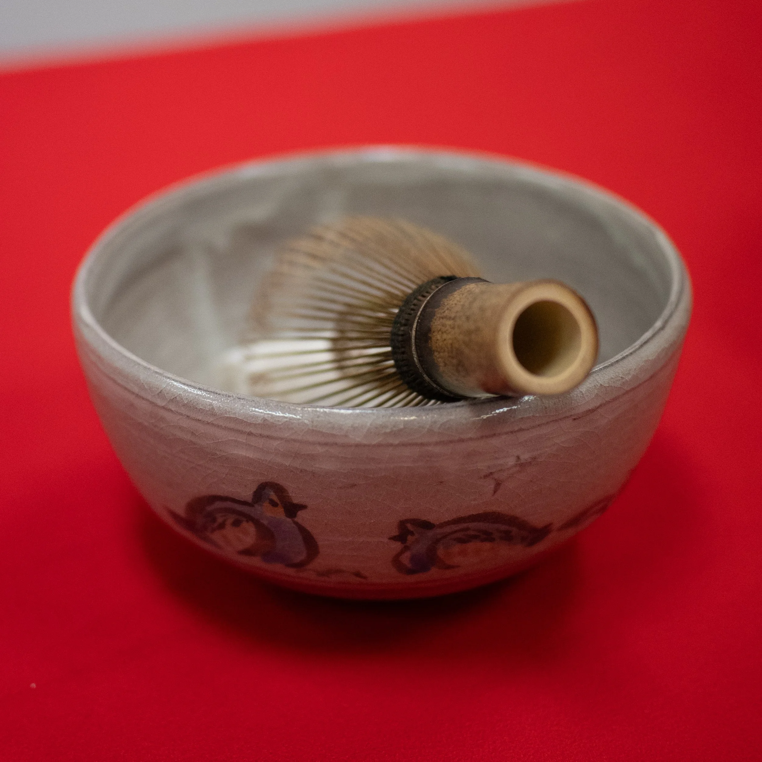 Teabowl and whisk. Photo by Taku Onishi