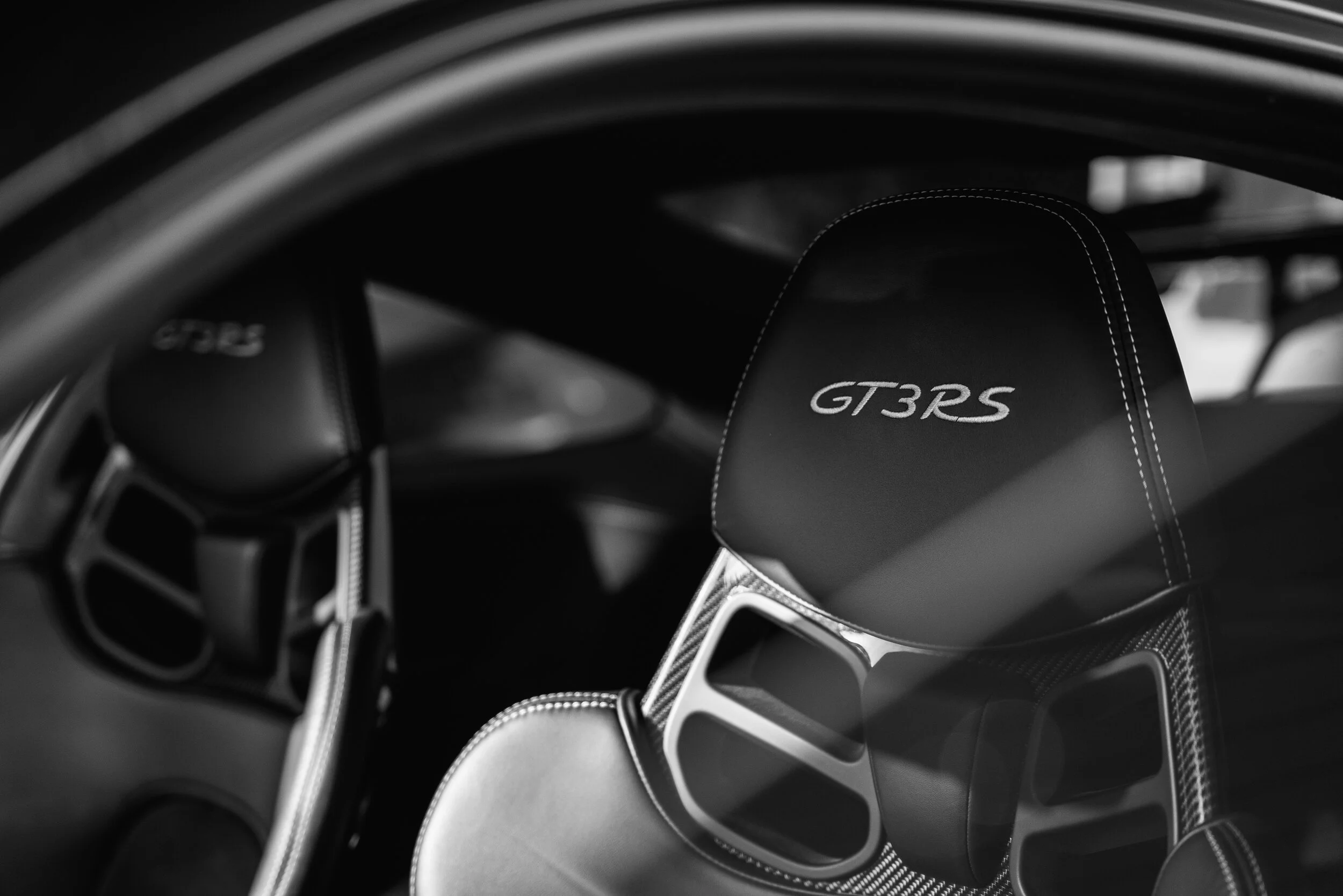 1GT3RSb&w.jpg