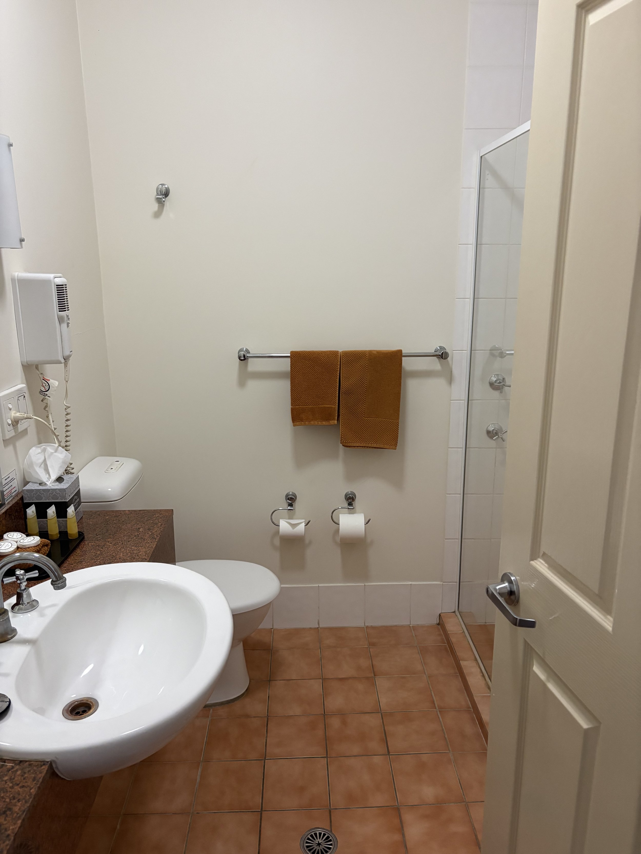 Twin Bathroom.jpeg