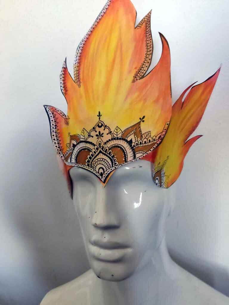 Diwali-complete-headdress.jpg