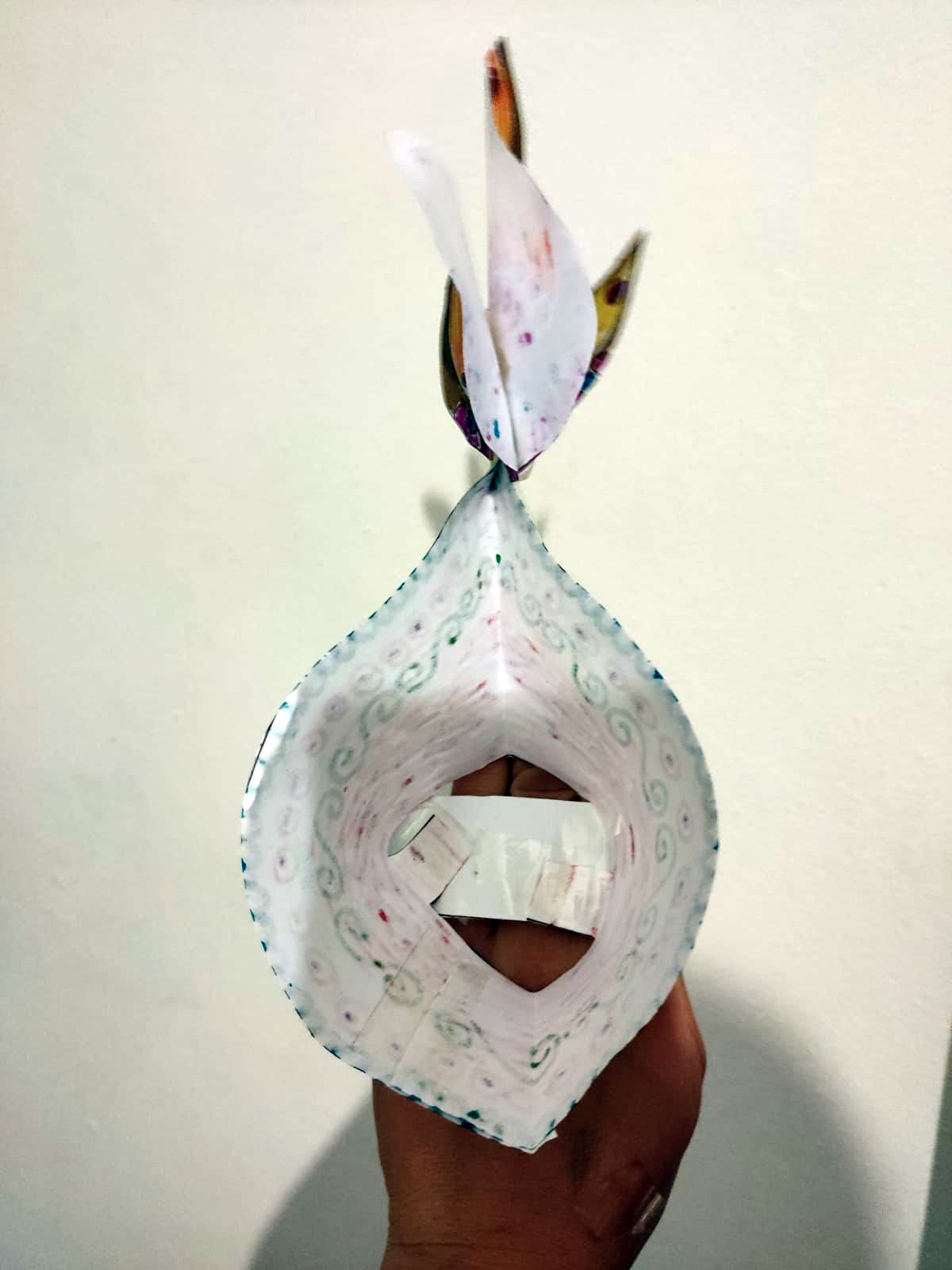 How to glue down your paper diya
