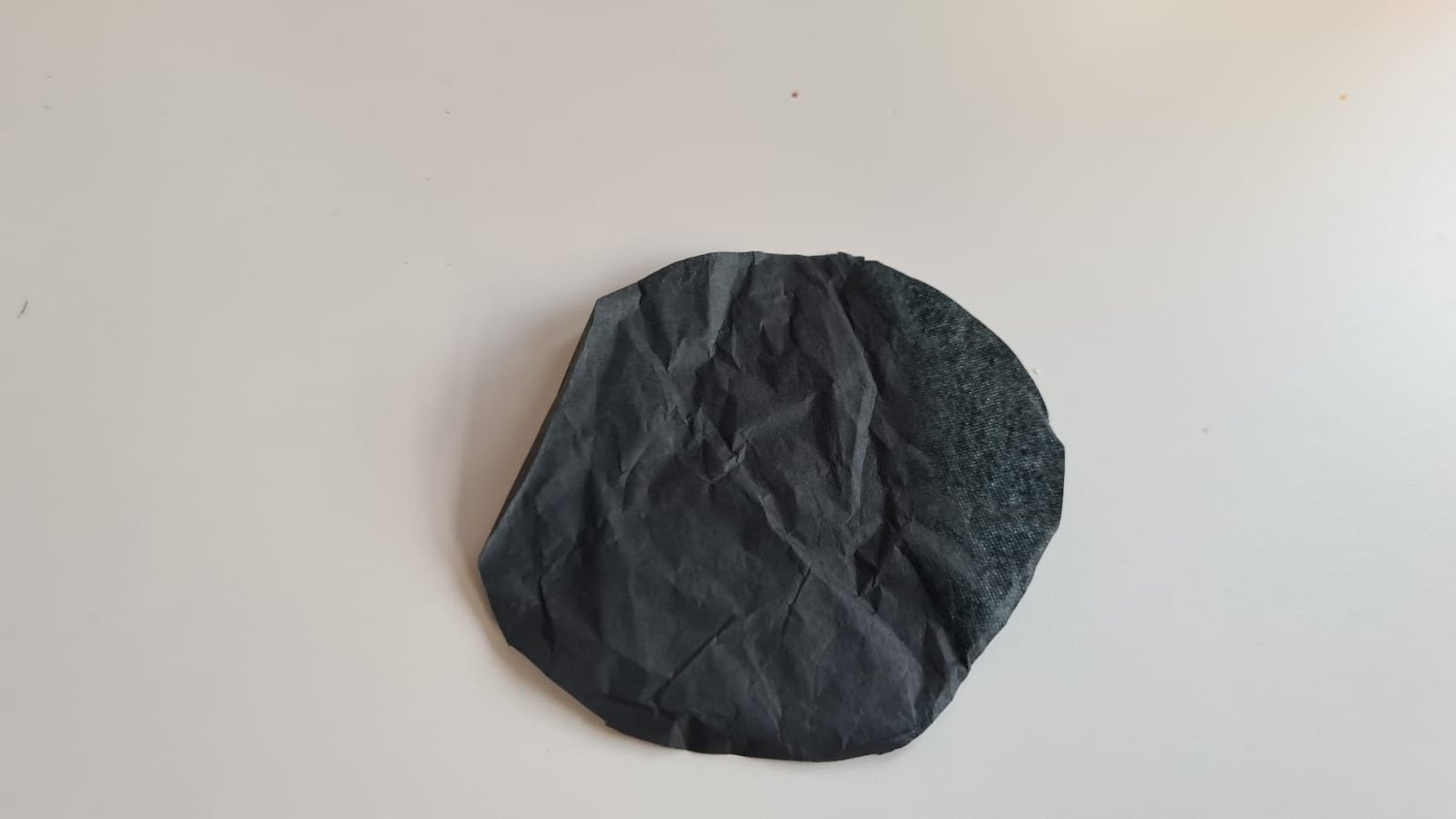 Tissue paper in a large circle shape