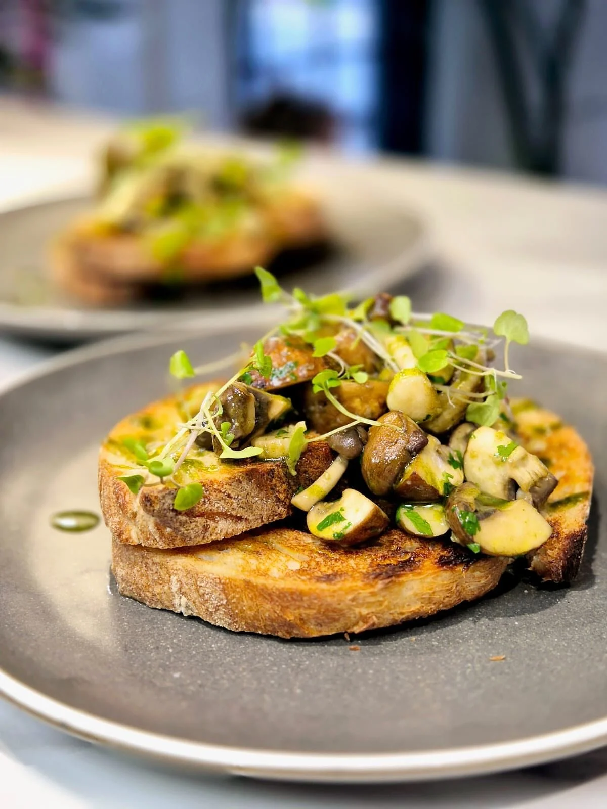 🍂 AUTUMN MENU LAUNCHES TODAY 🍂

New season, new flavours&hellip;and they&rsquo;re seriously good.

Post features:
🍄&zwj;🟫 Vegan saut&eacute;ed mushrooms (on waffle or toast)
🇪🇸 Spanish beans + sausage with a hash brown waffle and fried egg
☕️ T