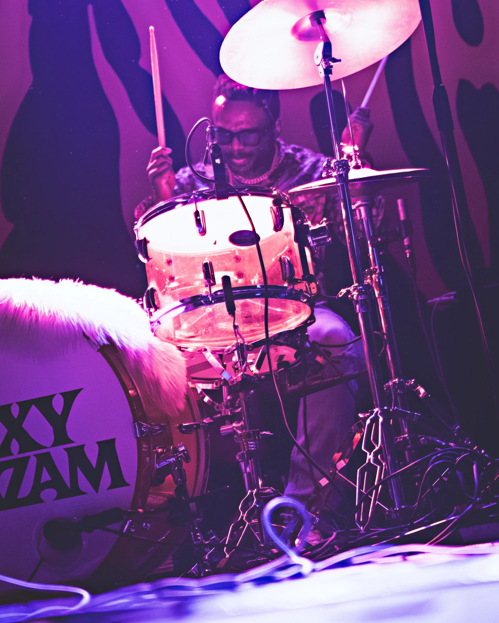 23_FoxyShazam_BOS.jpg