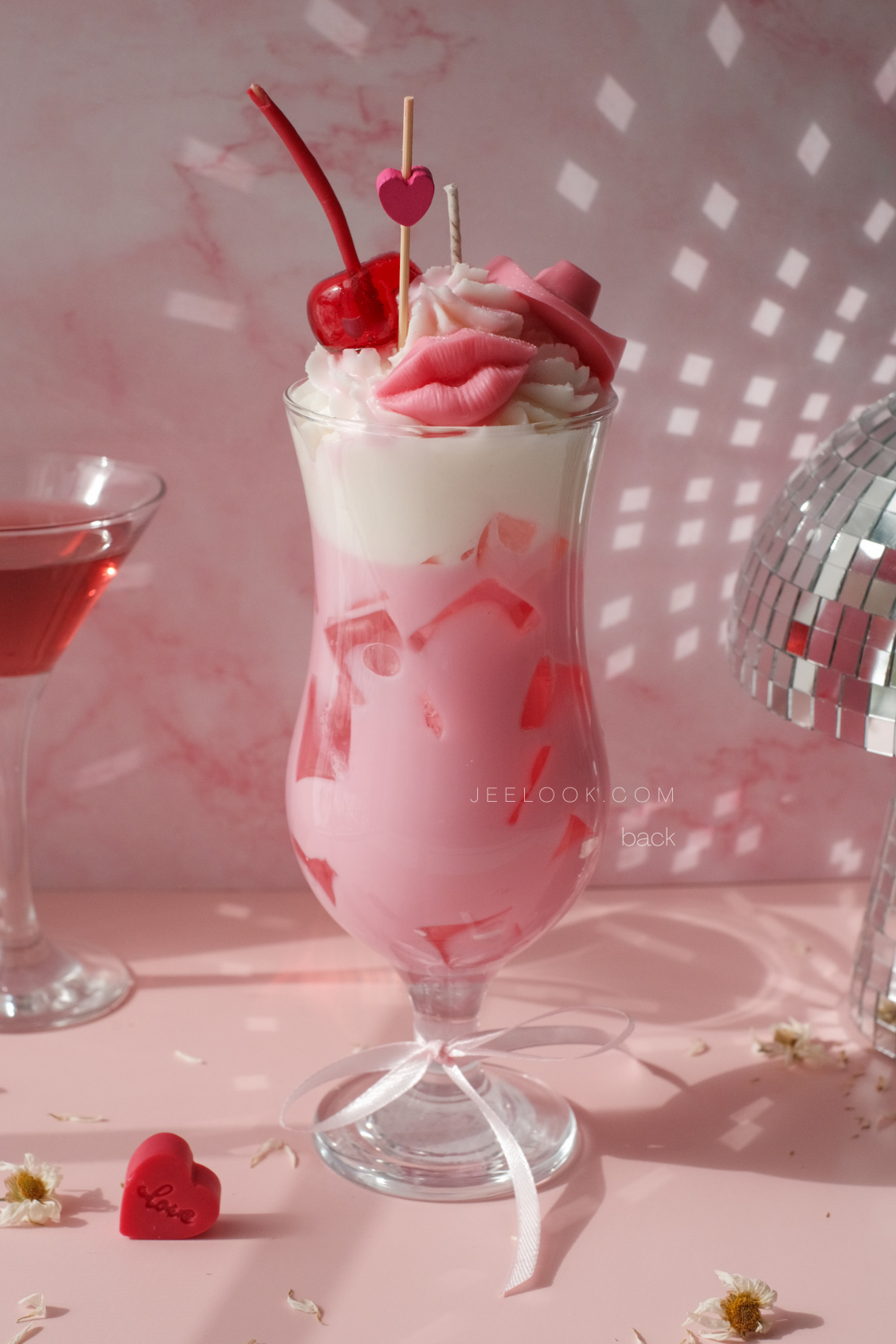 valentines drink candle_3.png