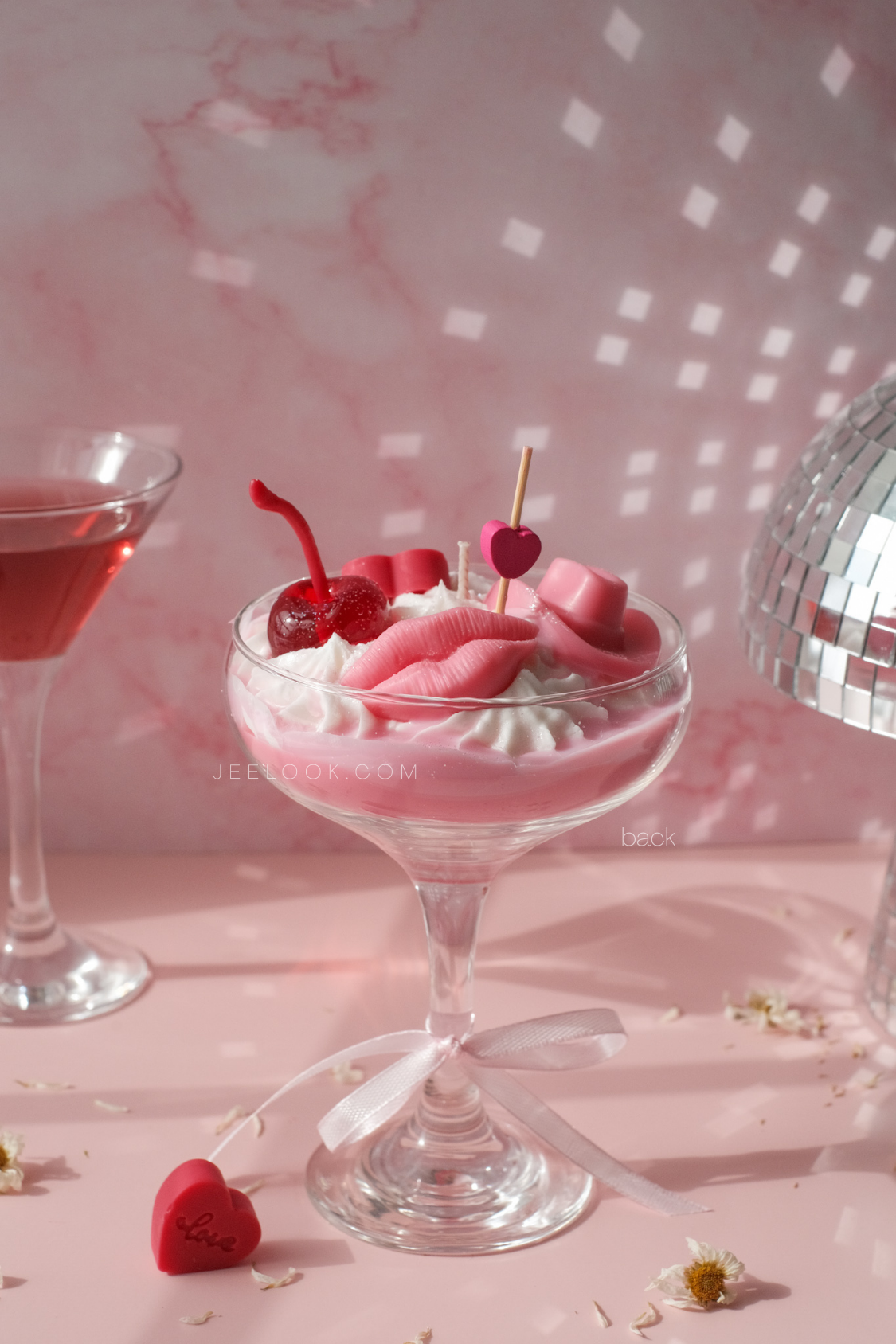 valentines drink candle_1.png