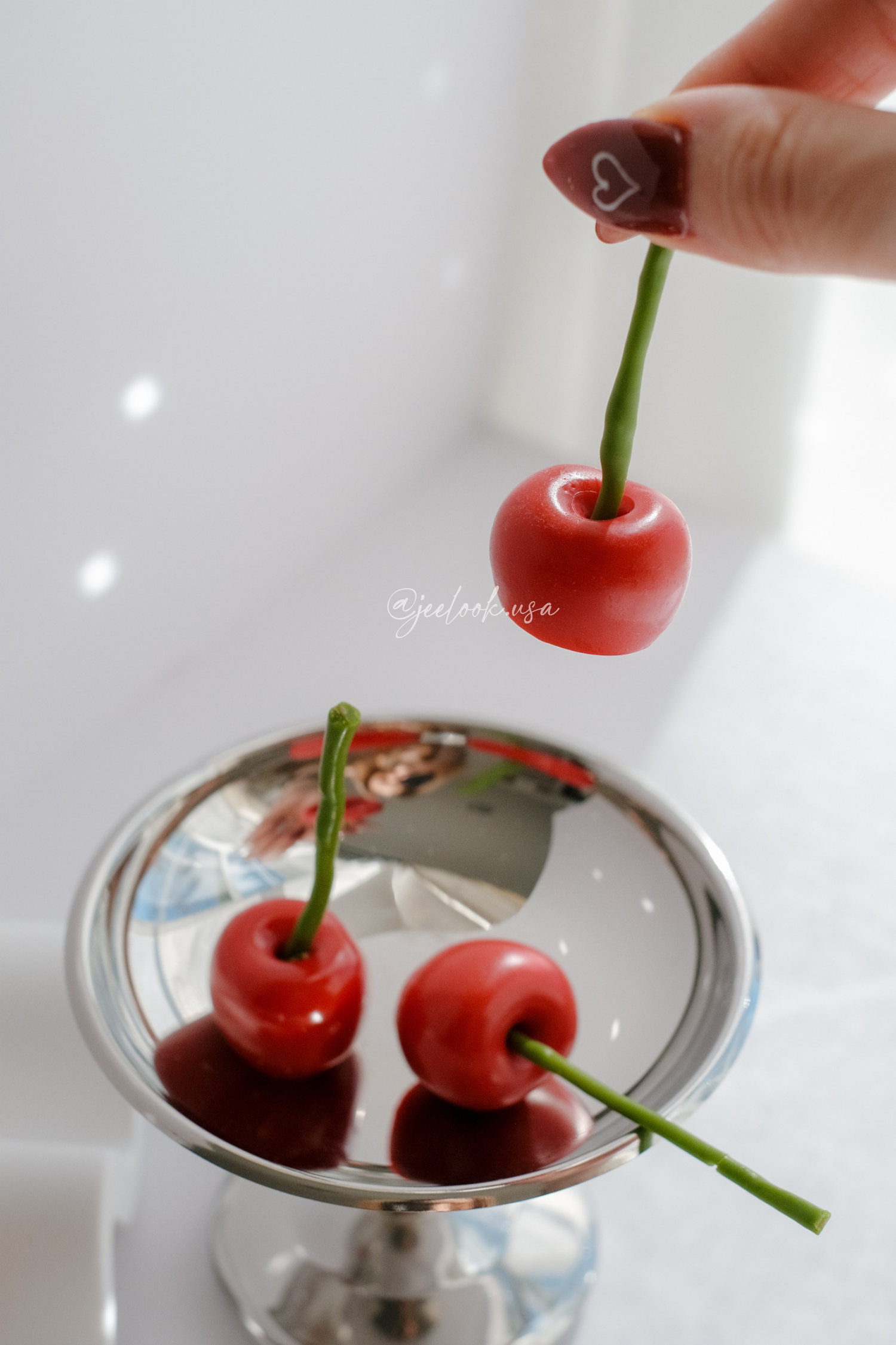 @jeelook.usa - 2.PNG