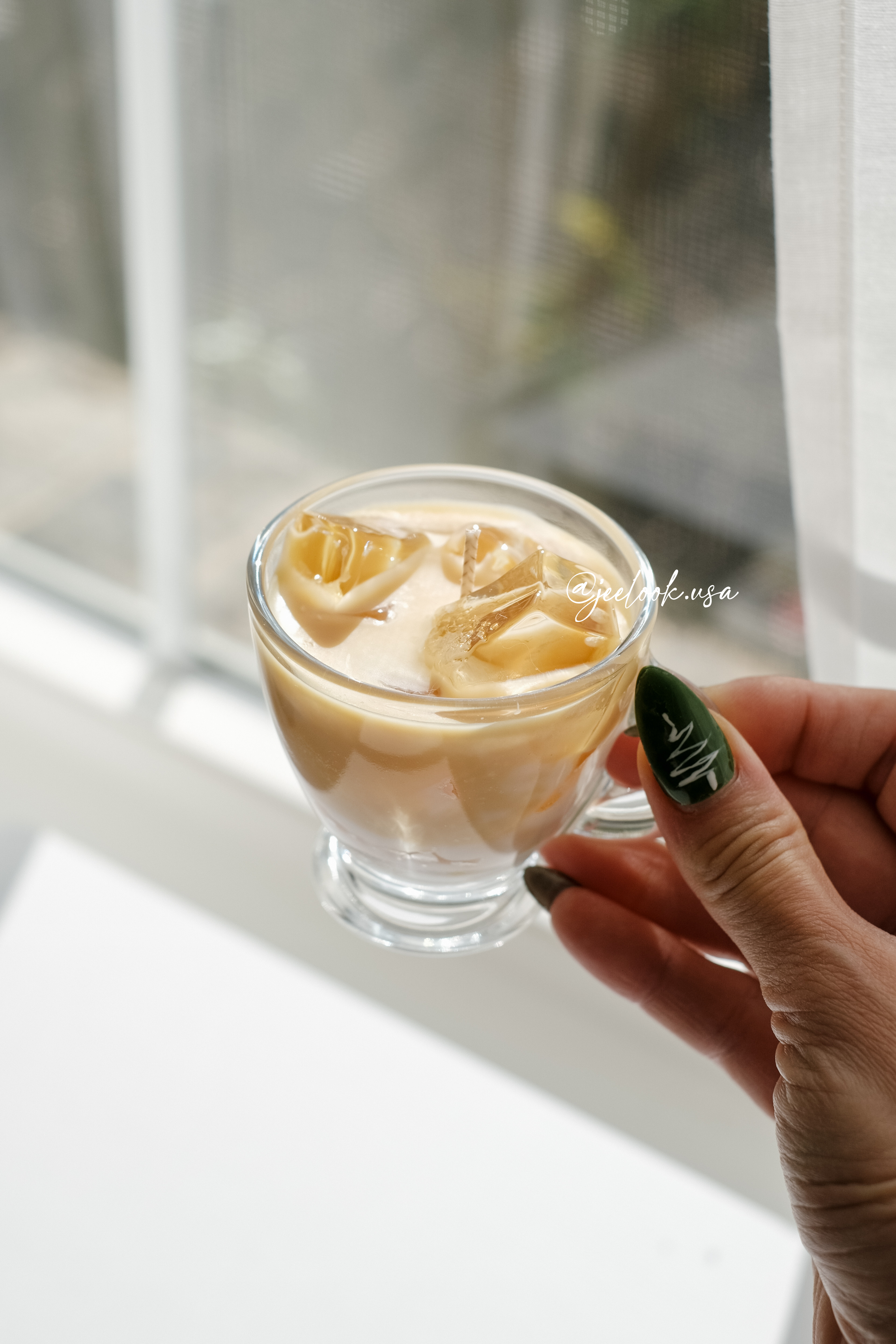 @jeelook.usa - 3.PNG