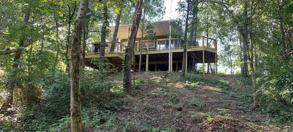 Fern Oak Off-Grid Treehouse