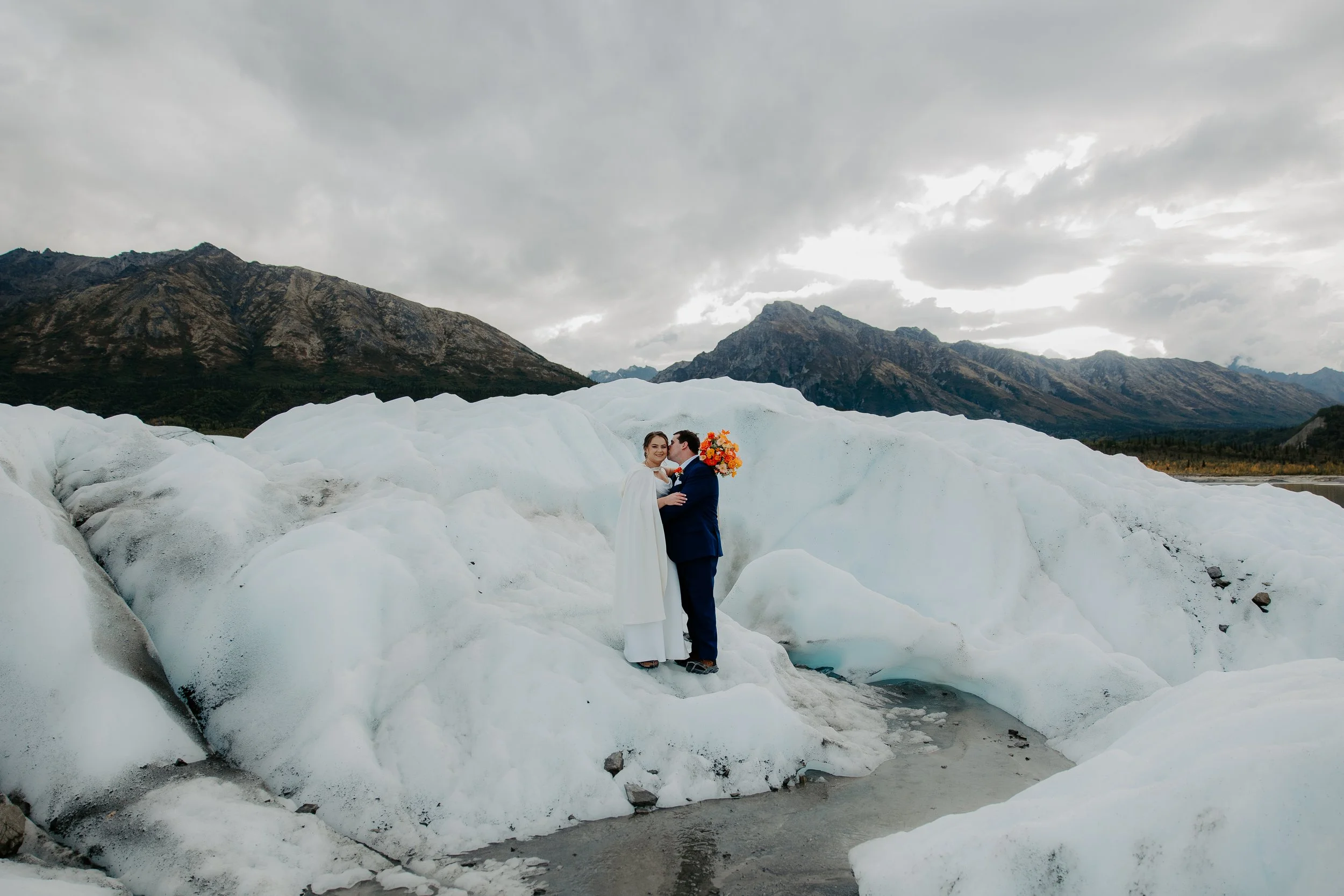 caroline+jacob_matanuska-glacier_elopement-276.jpg