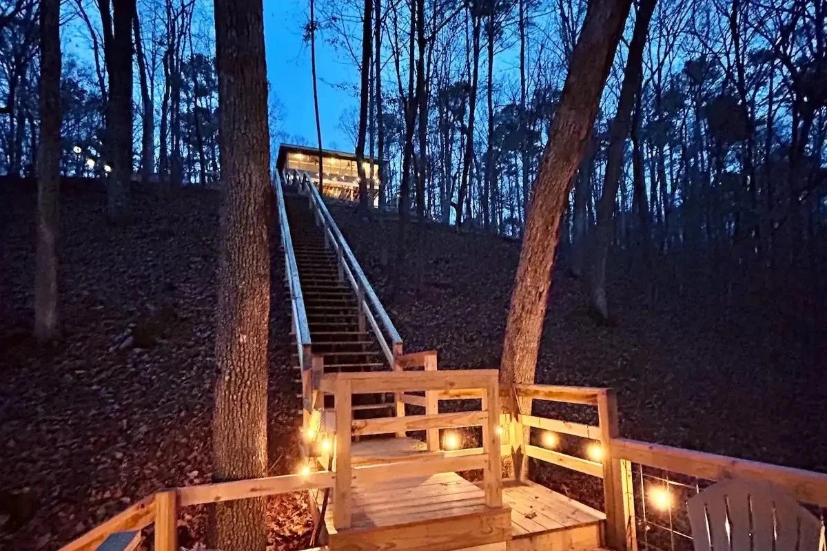 Waterfront Cullman Cabin