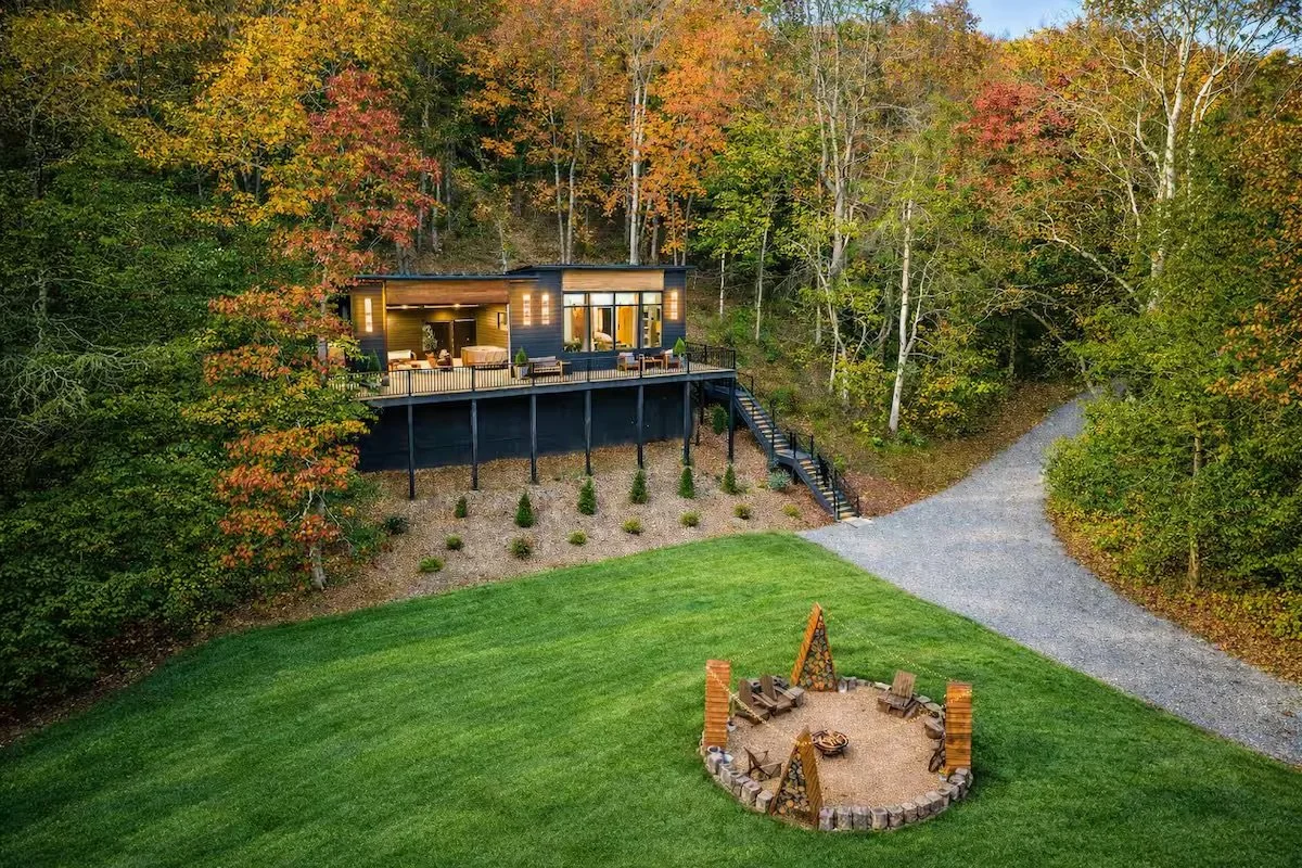 The Laurel Hill Treehouse