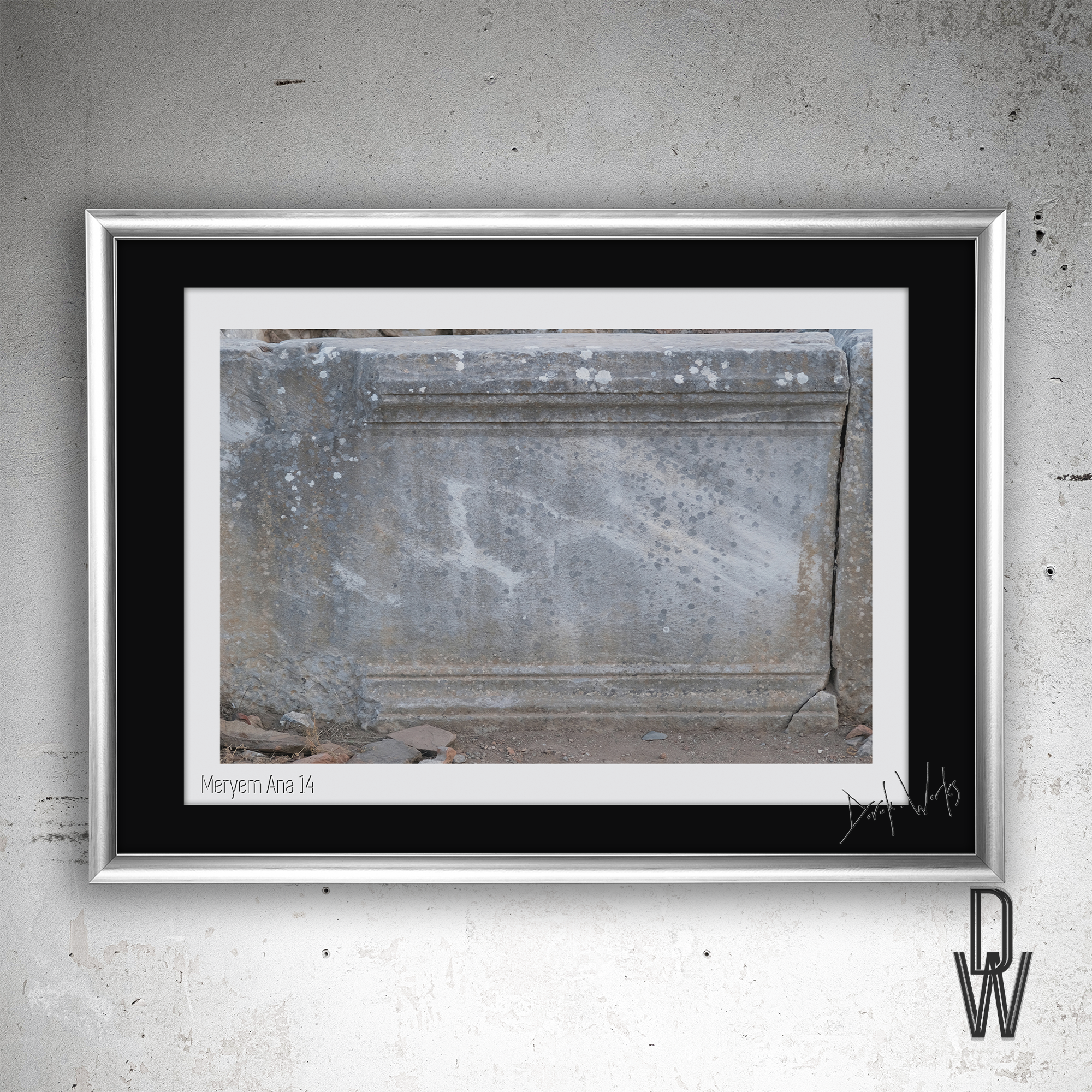 Meryem Ana 14 frame wall.png