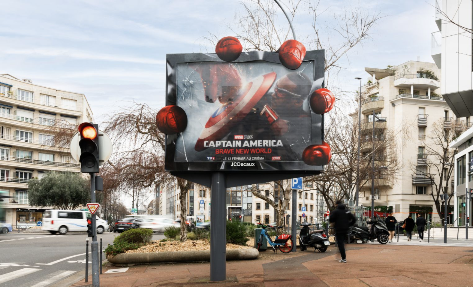 Disney I Captain America Billboard
