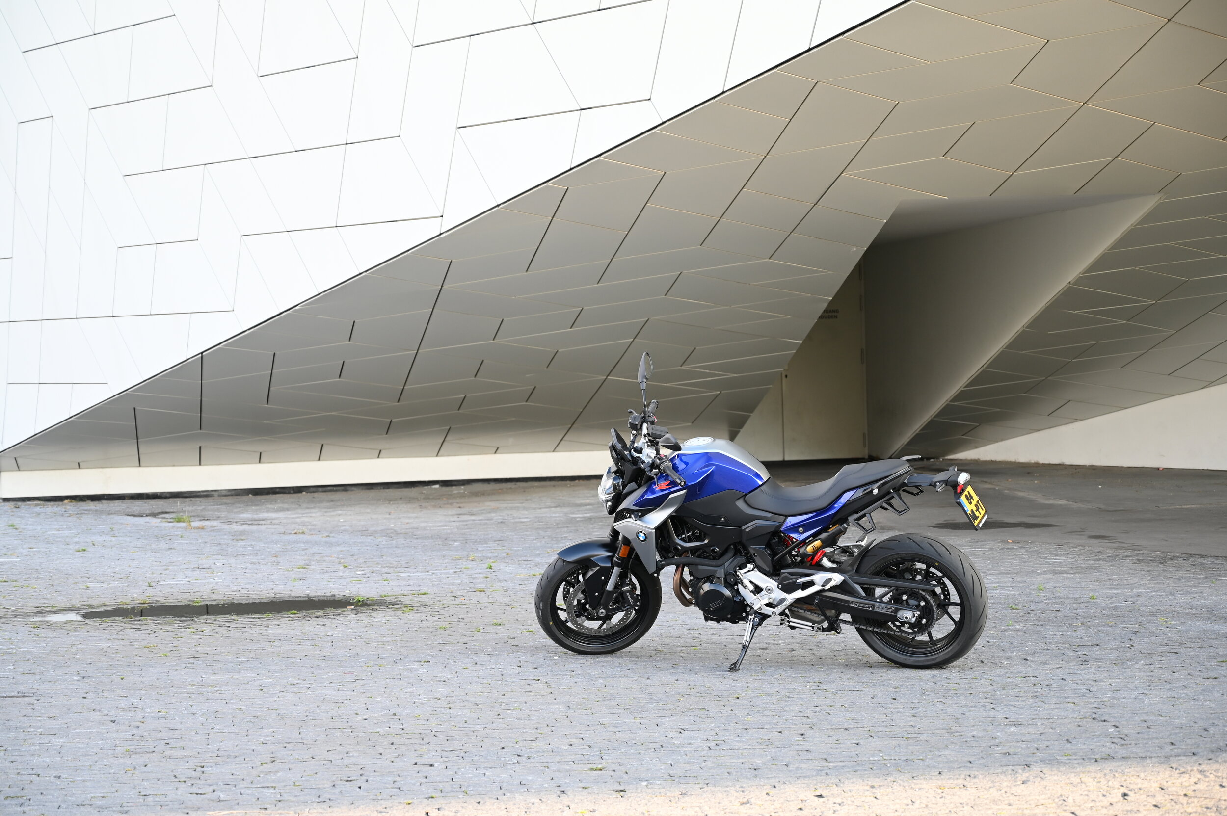 the fast looking BMW motorbike — Kayvan Dam