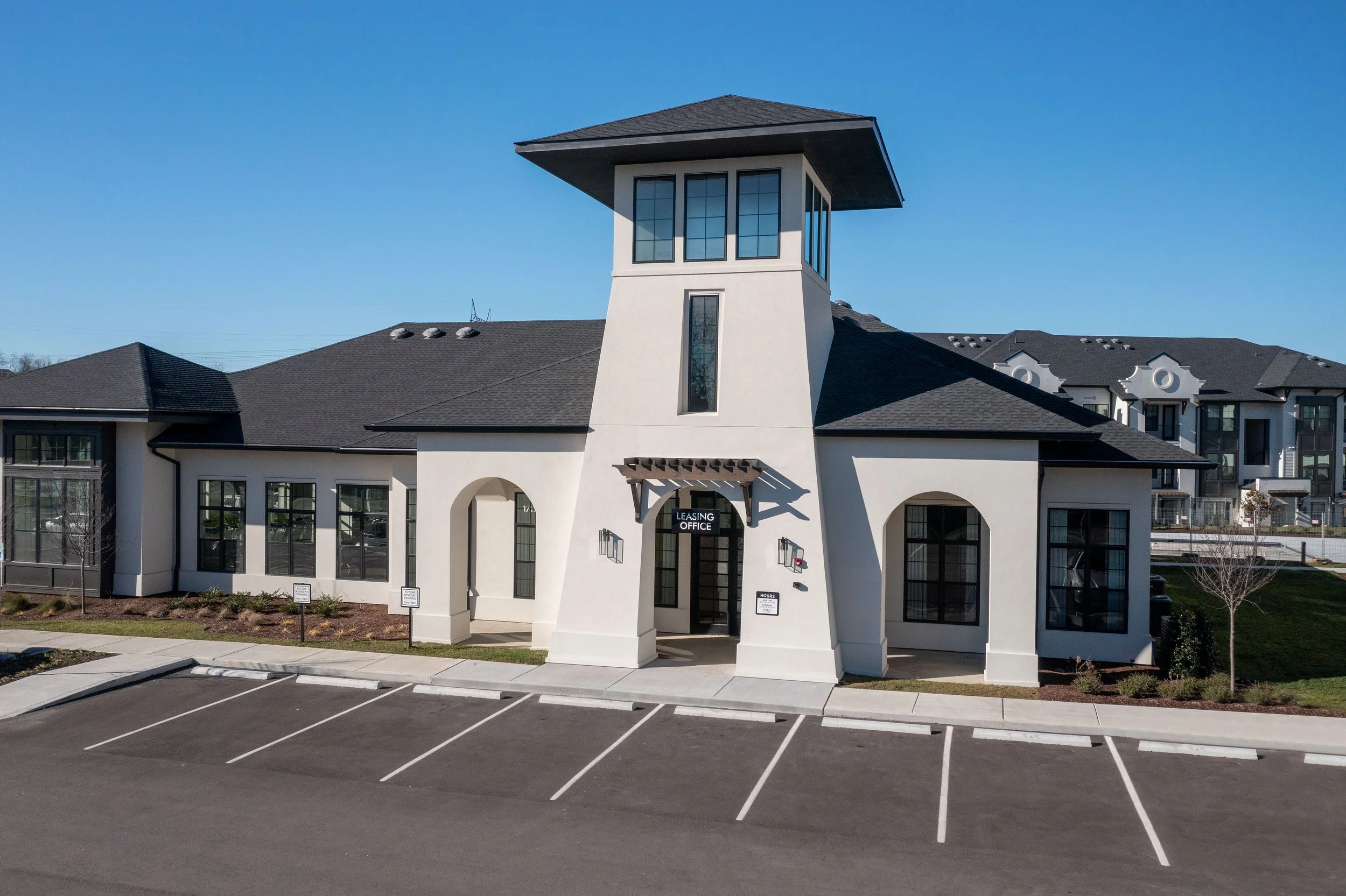 Gallery + Virtual Tours — Hobson Flats Apartments in Nashville, TN