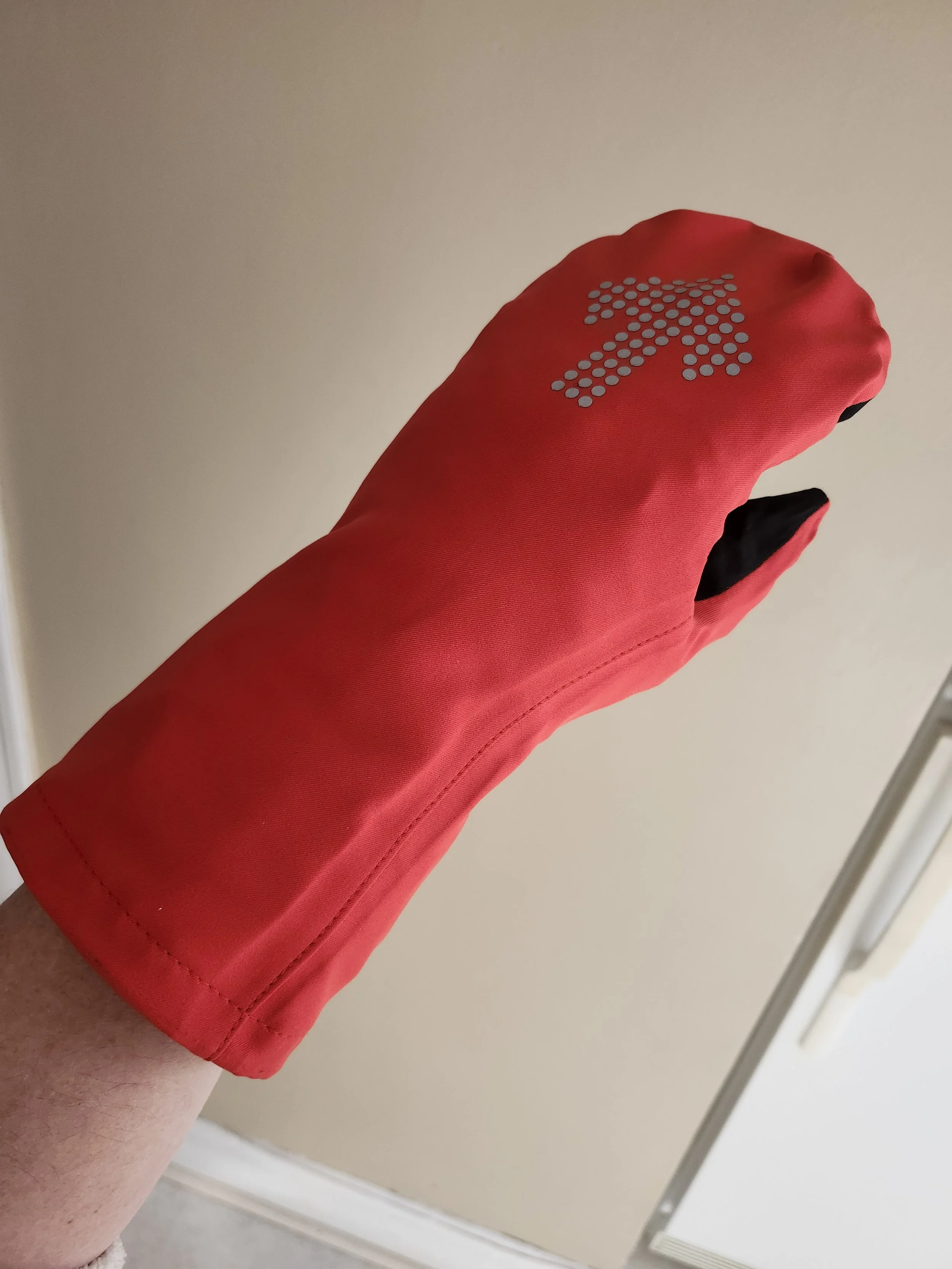 Sur-mitaines imperméables / Waterproof mittens-cover