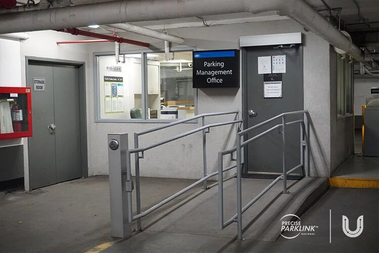 Yonge Eglinton Centre Parking — Find Toronto Parking Near Me