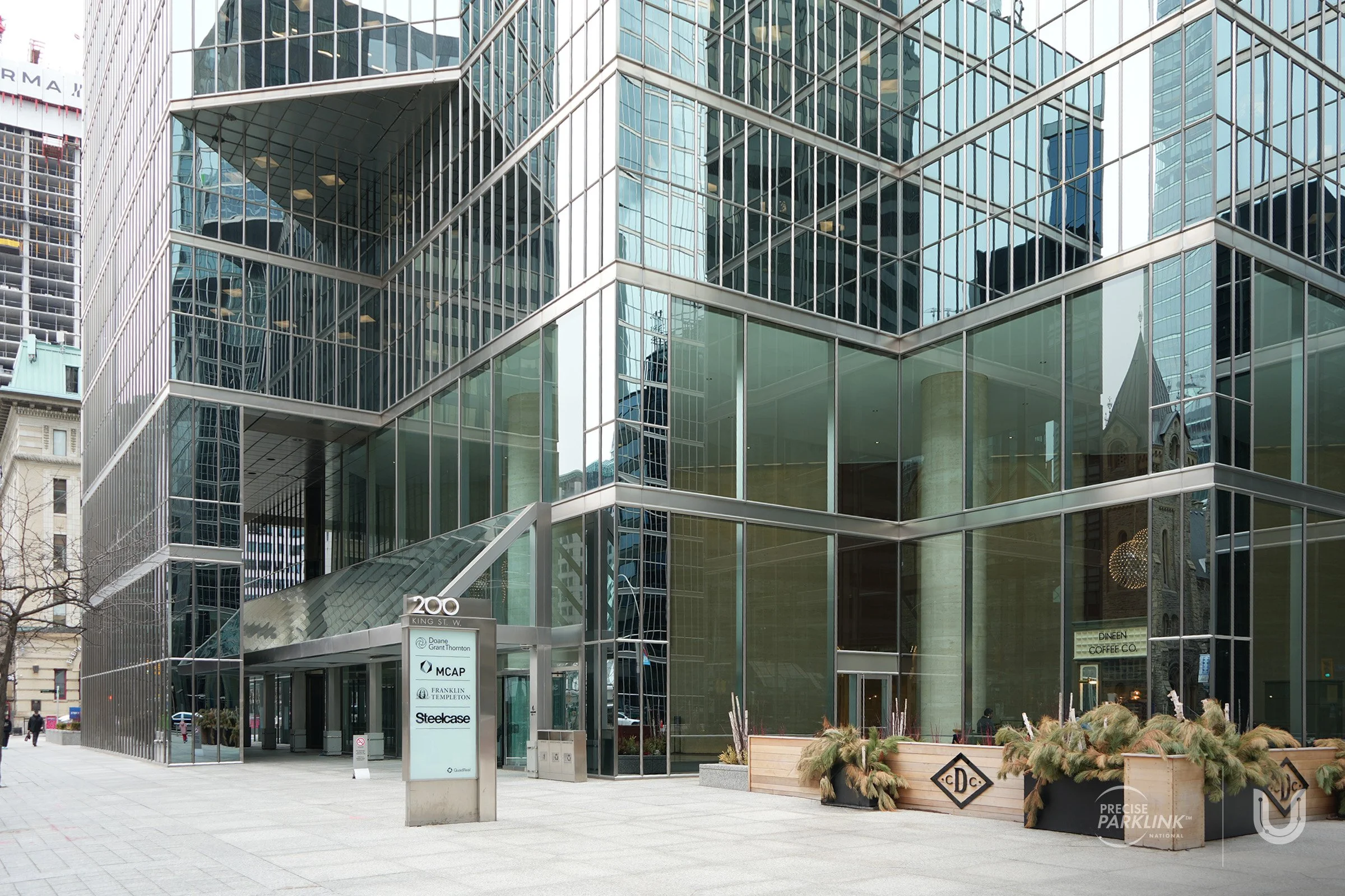 Exterior building of 200 King Street West