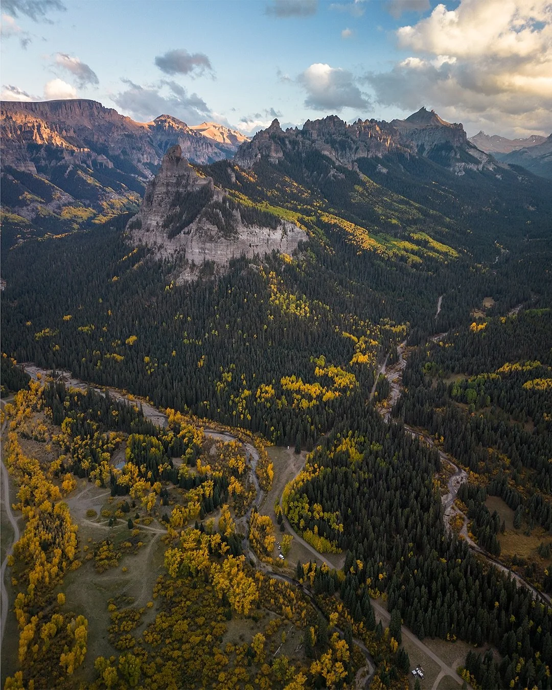 3 reasons fall content is make-or-break for your brand

🍂 Fall content isn&rsquo;t just pretty leaves and campfire vibes&mdash;it&rsquo;s your warm-up for Q4 sales.

Here&rsquo;s why brands are investing in fall content right now:
1. It builds momen