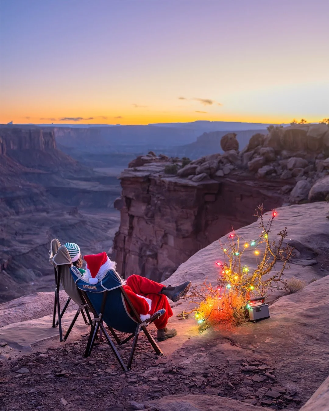 Santa and his helpers are now enjoying some well earned time off! Merry Christmas to all! 

#merrychristmas #santa