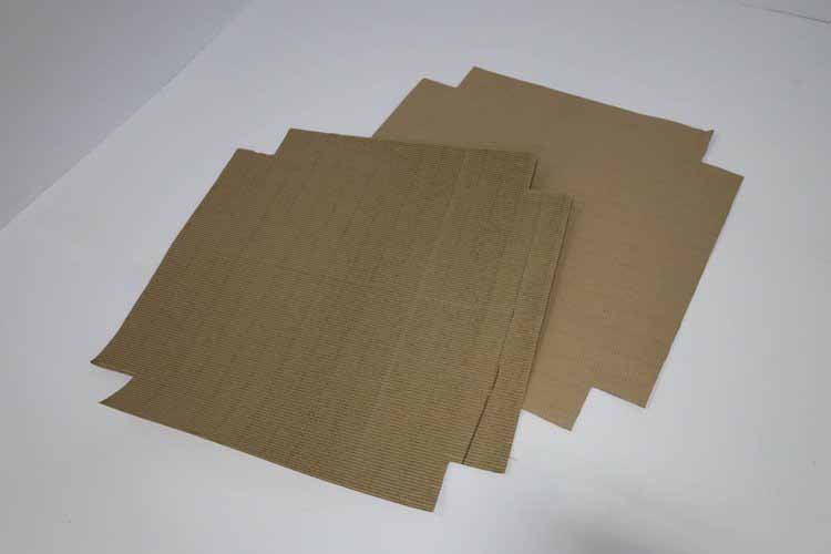 Disposable Cardboard Liners for Durawhelp whelping box or weaning