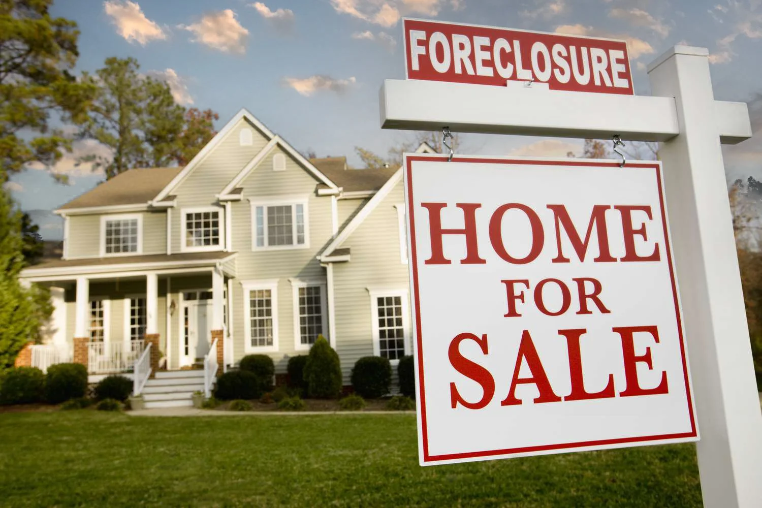 Buying a Foreclosed Home: The Pros and Cons